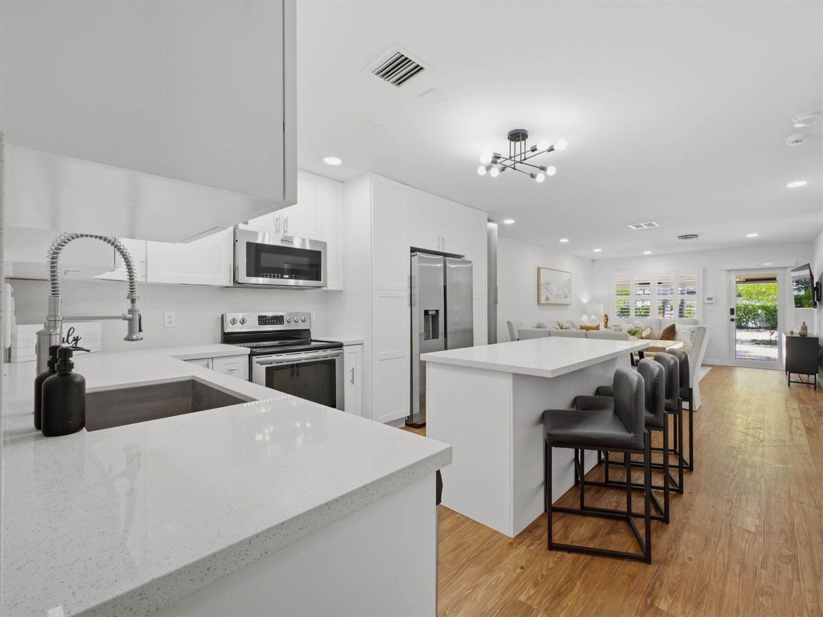   / 0 2779 sq. ft. $ 2026-08-04 0 Photo