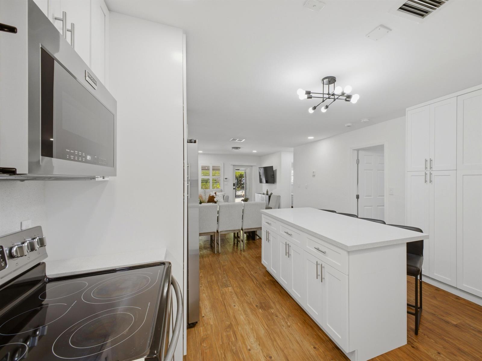   / 0 2779 sq. ft. $ 2026-08-04 0 Photo