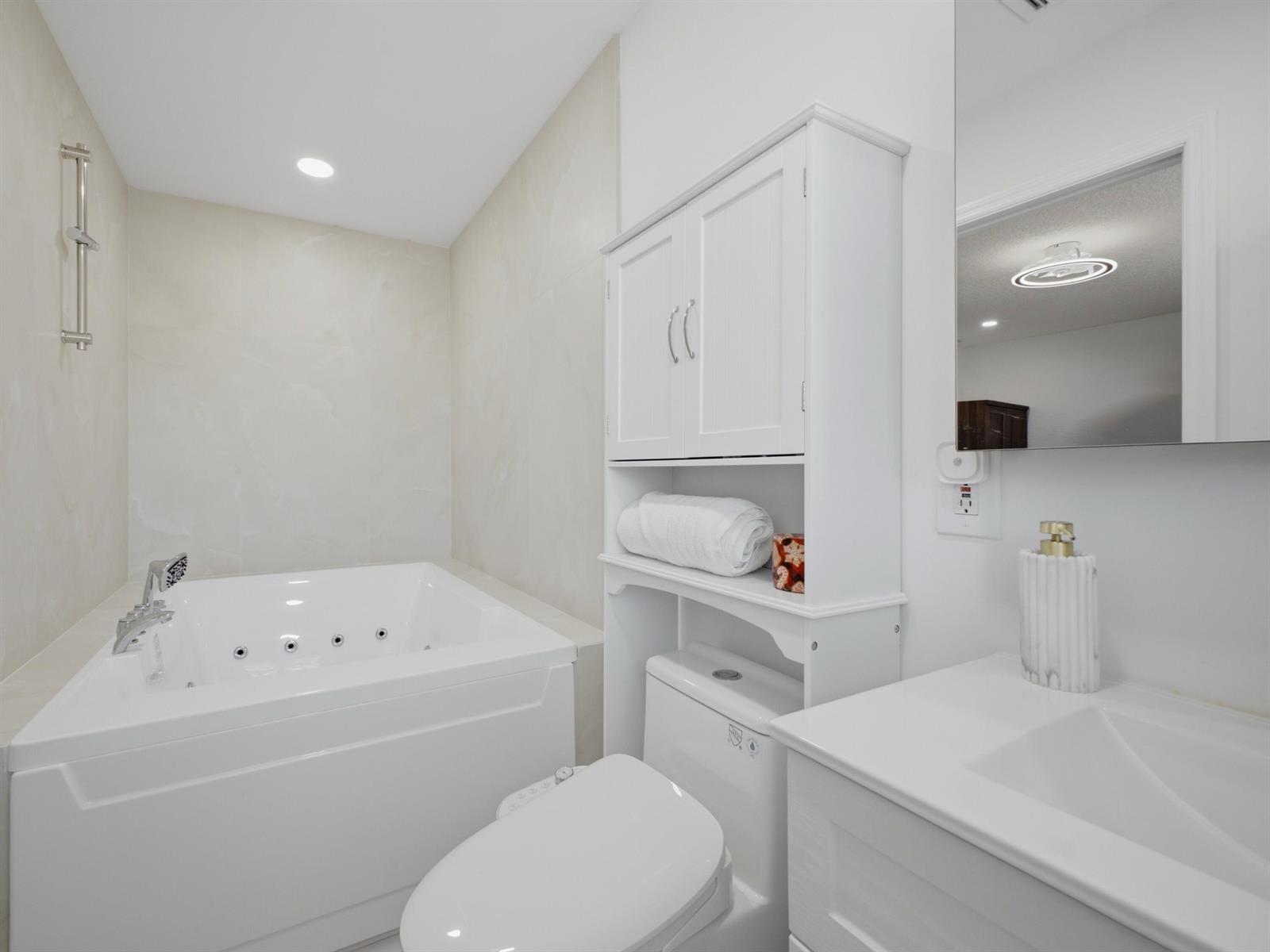   / 0 2779 sq. ft. $ 2026-08-04 0 Photo