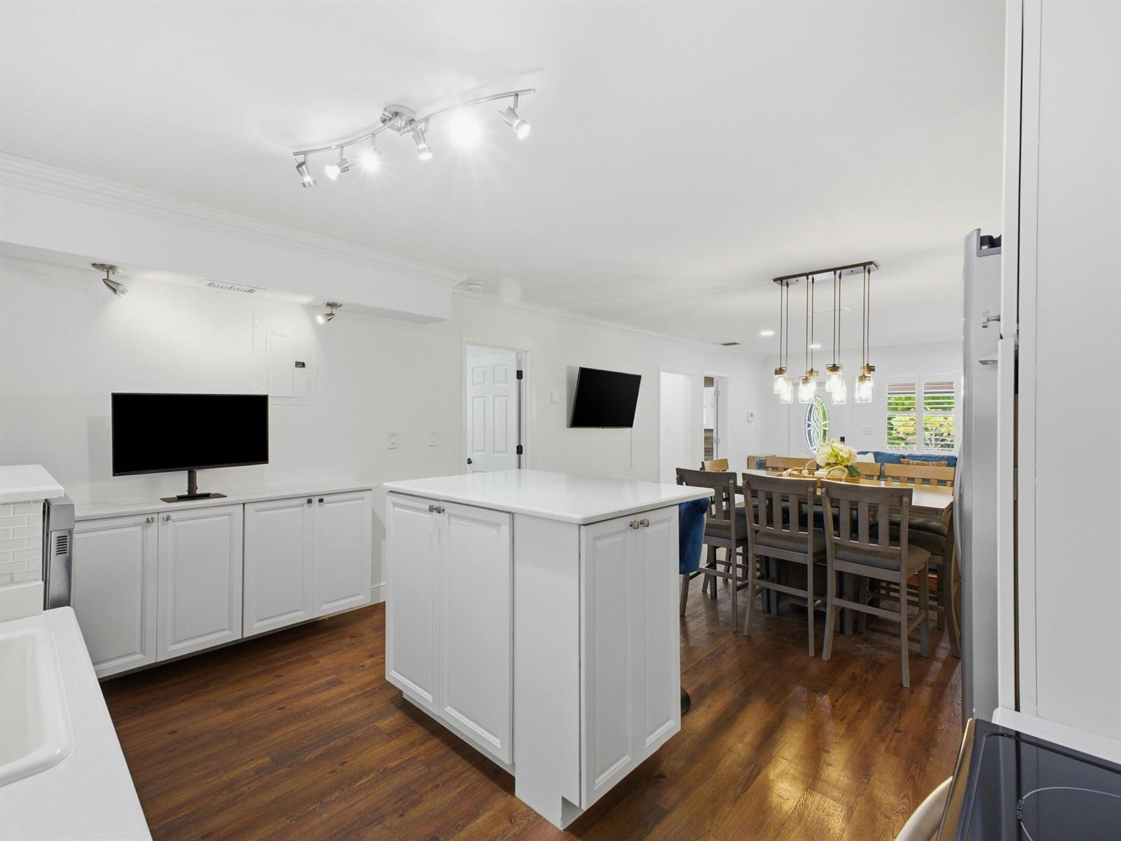   / 0 2779 sq. ft. $ 2026-08-04 0 Photo