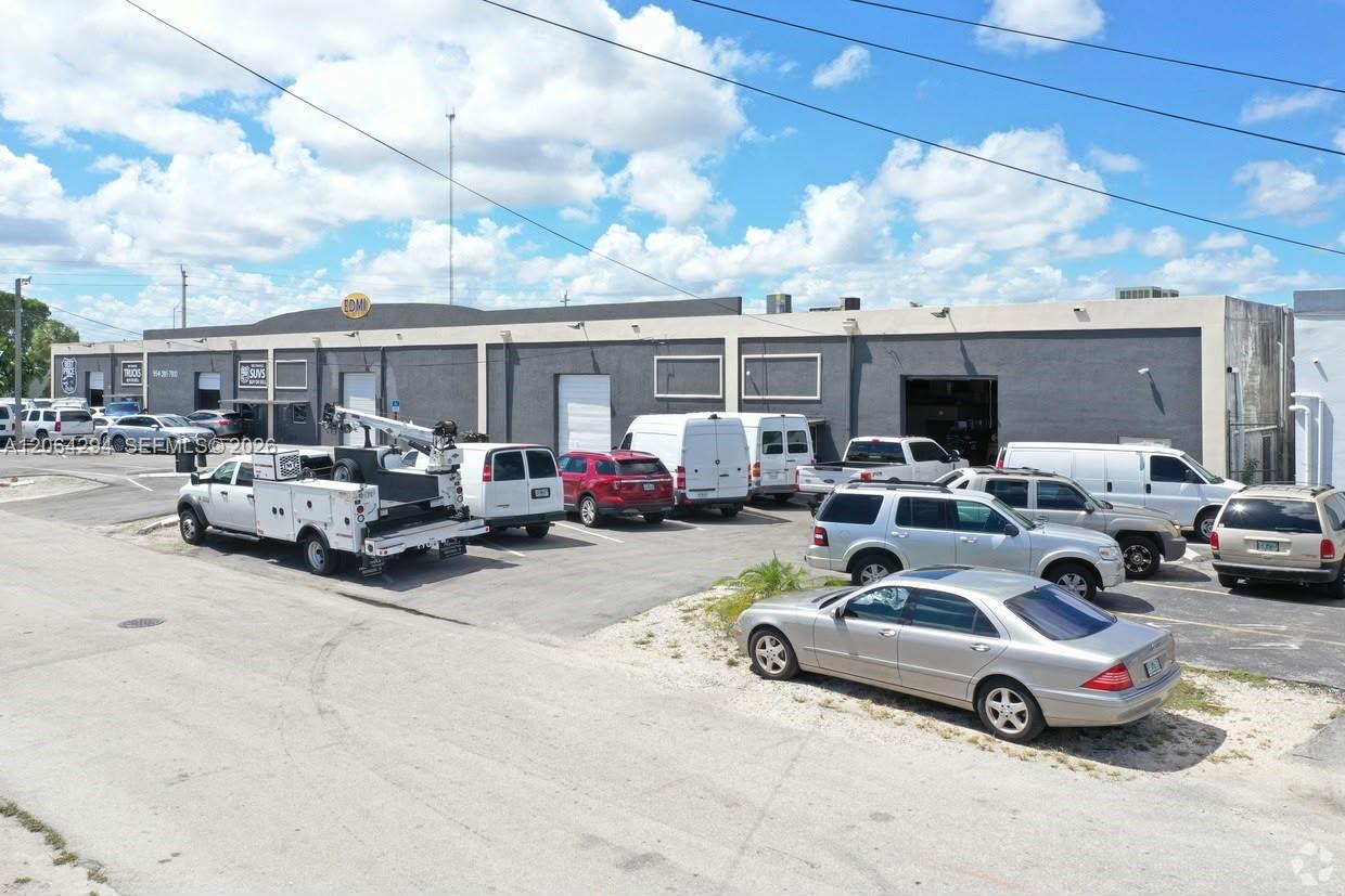 Ver detalles / sq. ft. $ 2026-08-03 0 foto