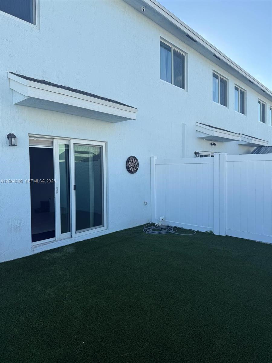 1020 3 / 3 1715 sq. ft. $ 2026-08-03 0 Photo