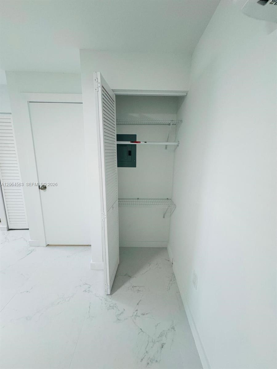 Ver detalles / sq. ft. $ 2026-08-03 0 foto