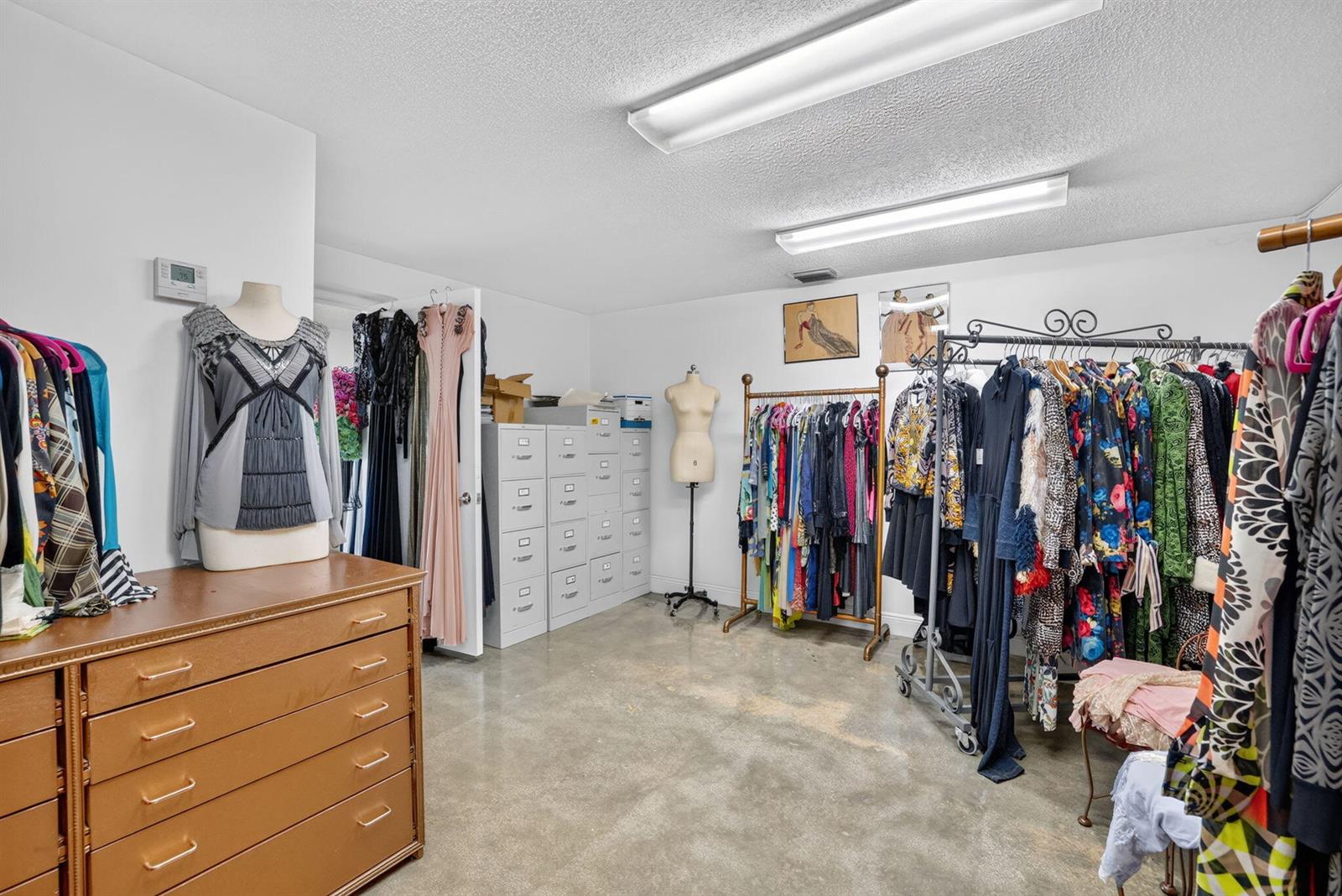   / 0  кв.футов $ 2026-08-04 0 Фото