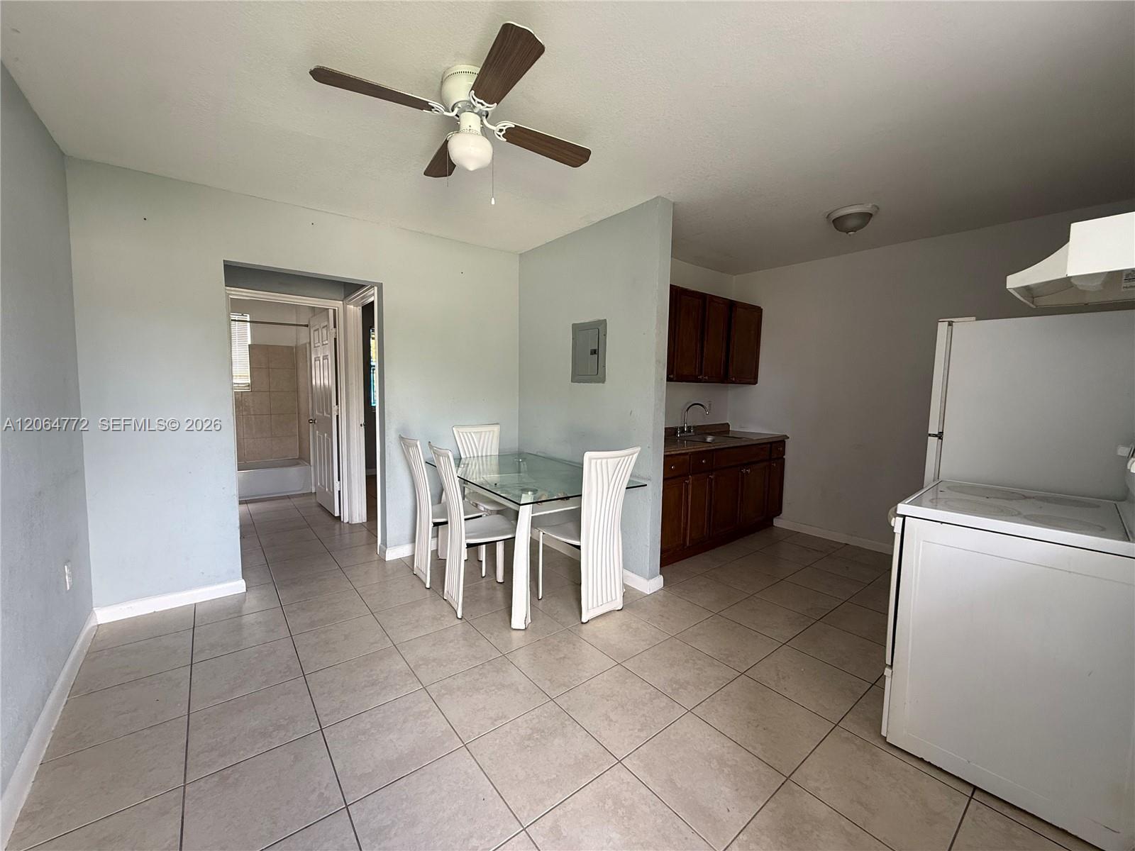   /   sq. ft. $ 2026-08-03 0 foto