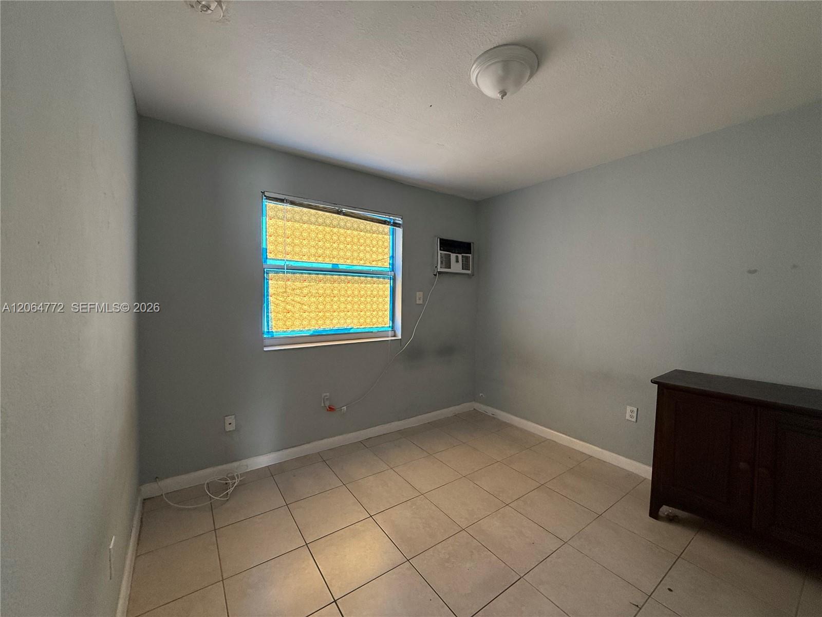   /   sq. ft. $ 2026-08-03 0 foto