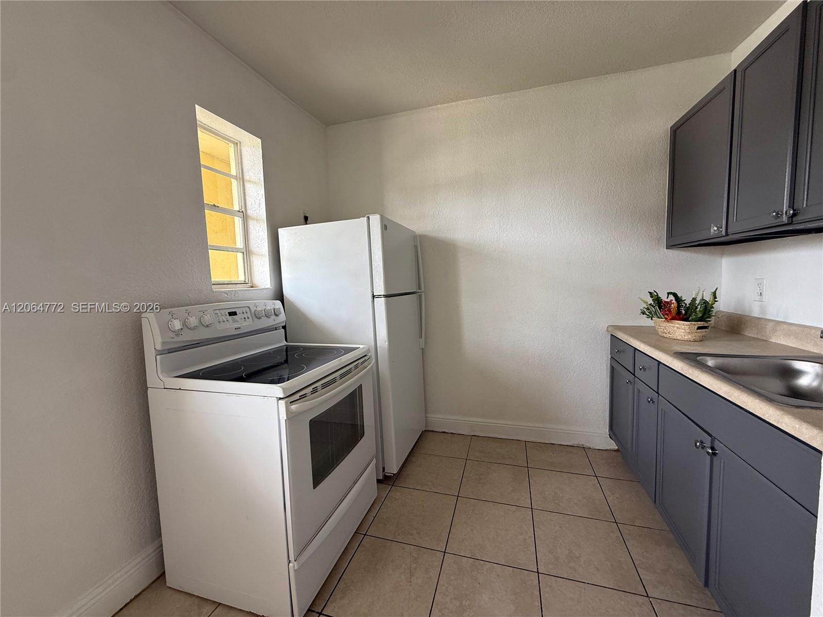   /   sq. ft. $ 2026-08-03 0 foto