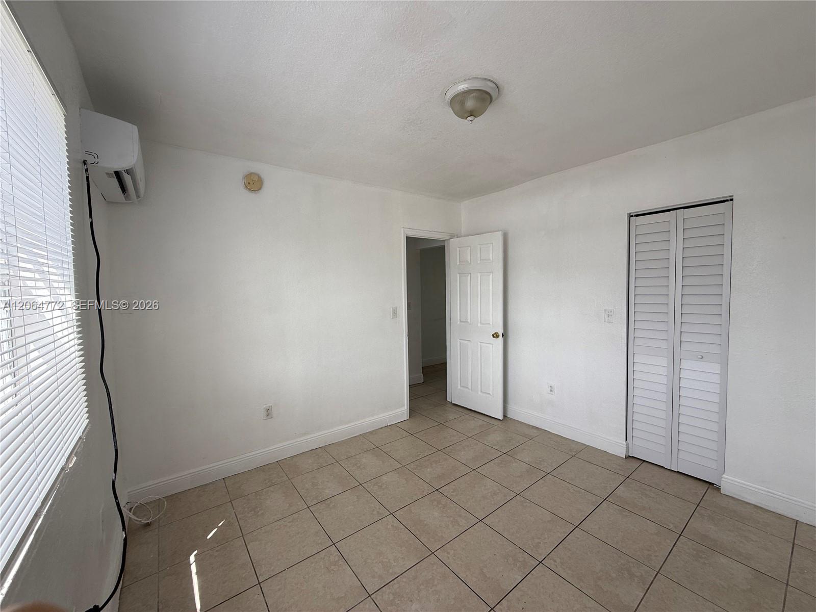   /   sq. ft. $ 2026-08-03 0 foto