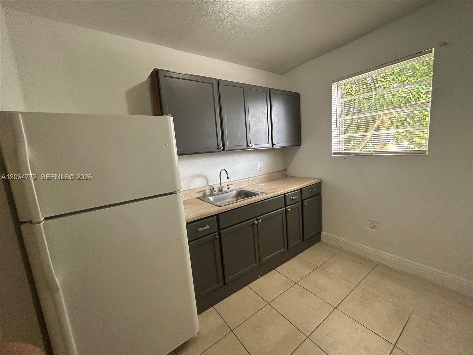  /   sq. ft. $ 2026-08-03 0 foto
