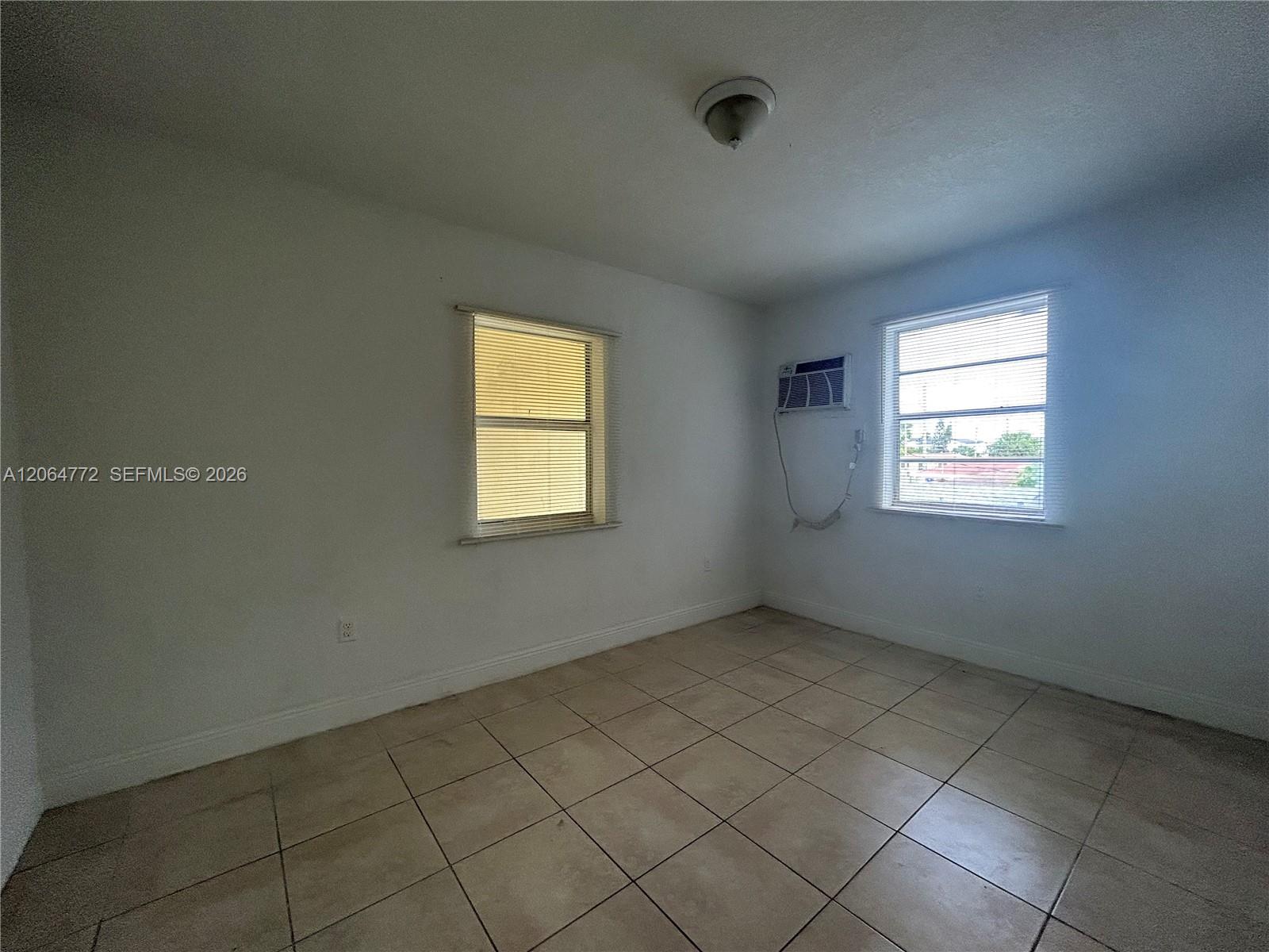   /   sq. ft. $ 2026-08-03 0 foto