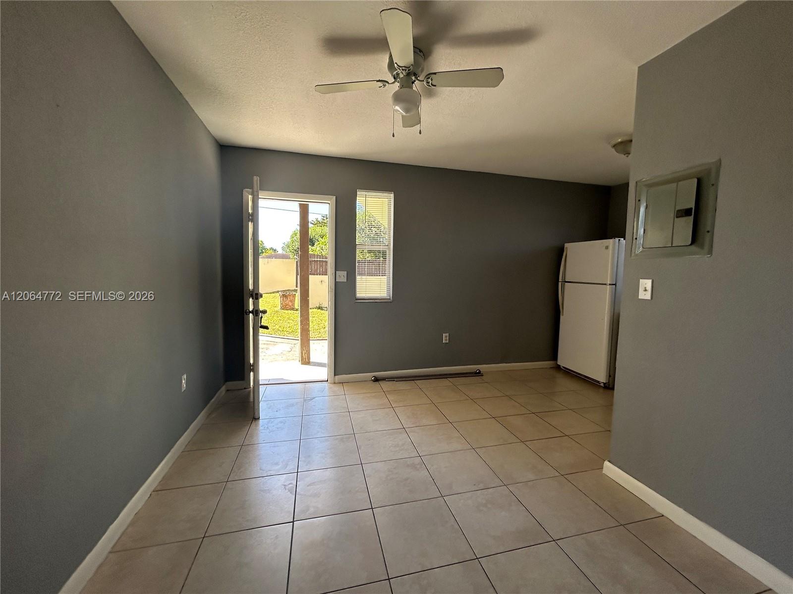   /   sq. ft. $ 2026-08-03 0 foto
