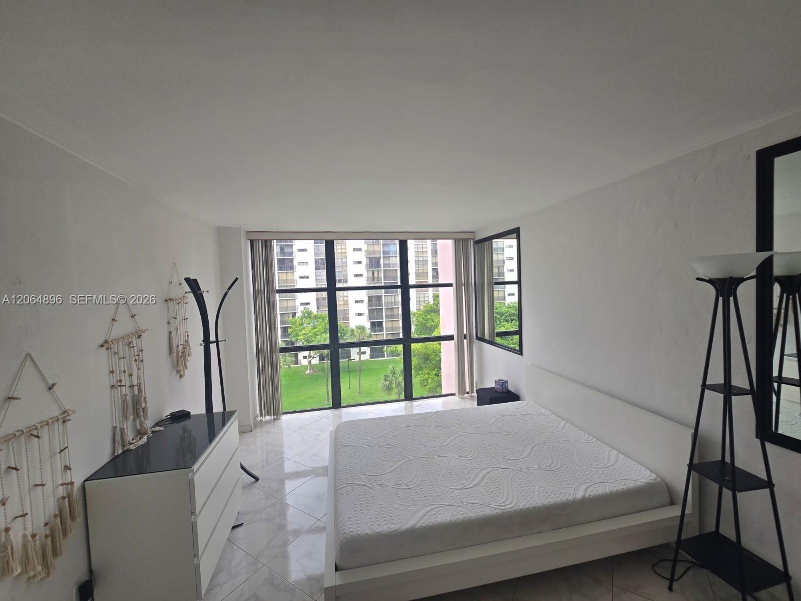 Photo of 16919 Bay Rd  #609, Sunny Isles Beach, Florida, 33160 - 