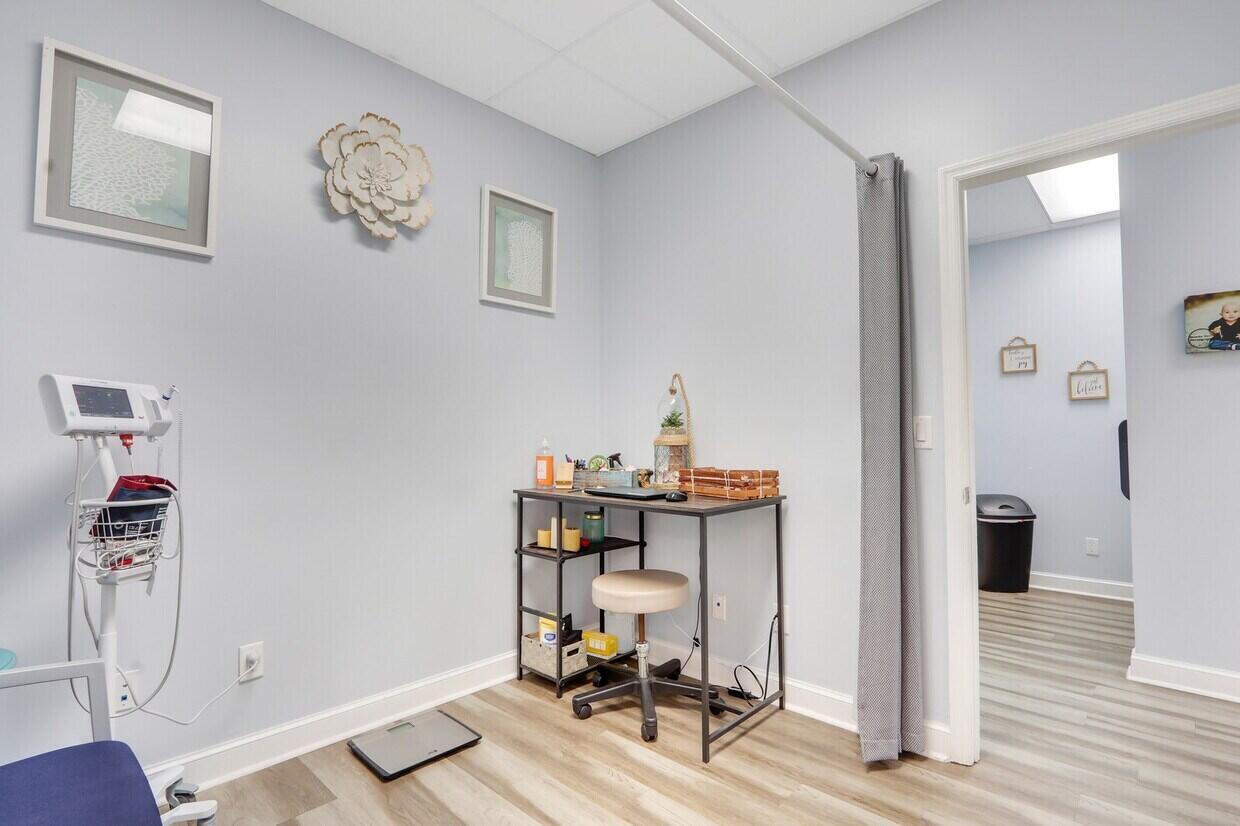 See details / 0 sq. ft. $ 2026-08-05 0 Photo