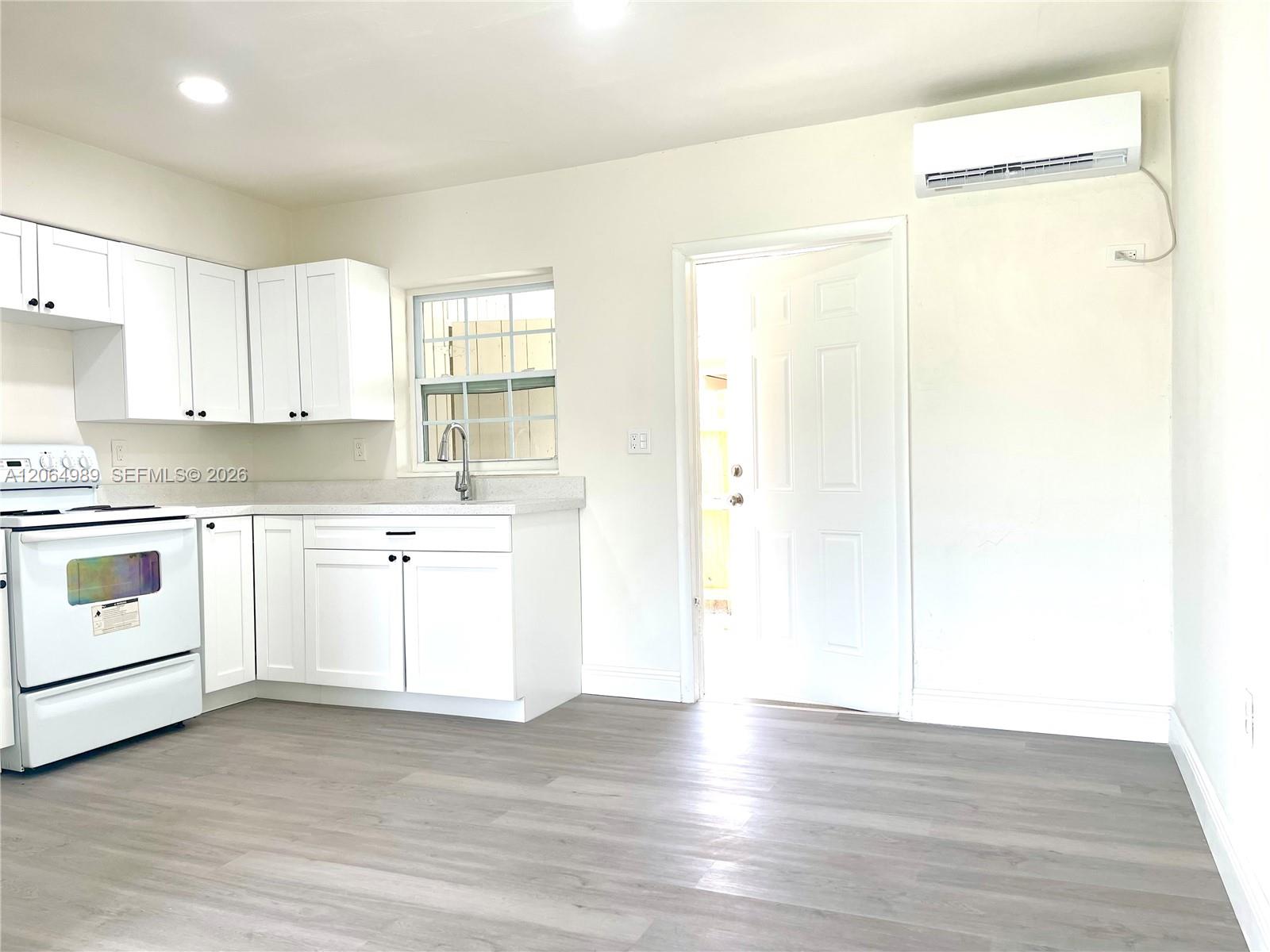   /  1620 sq. ft. $ 2026-08-05 0 foto