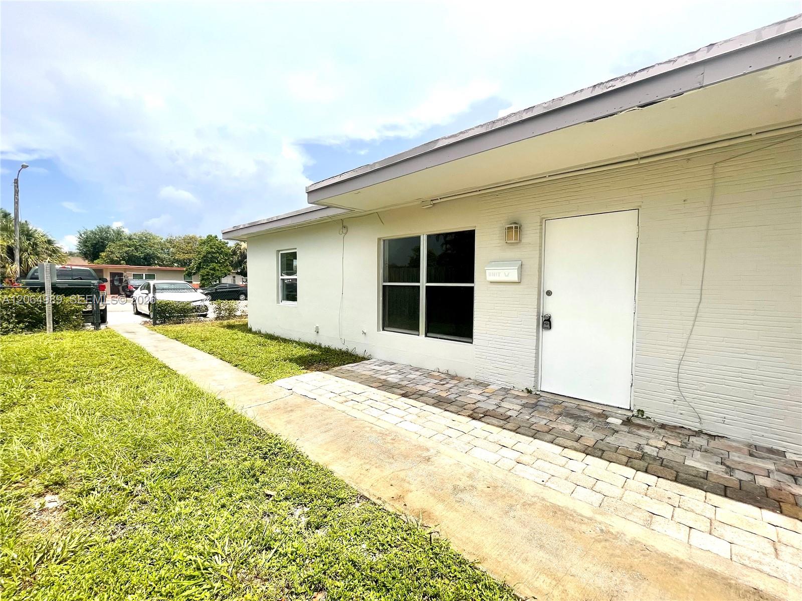   /  1620 sq. ft. $ 2026-08-05 0 foto