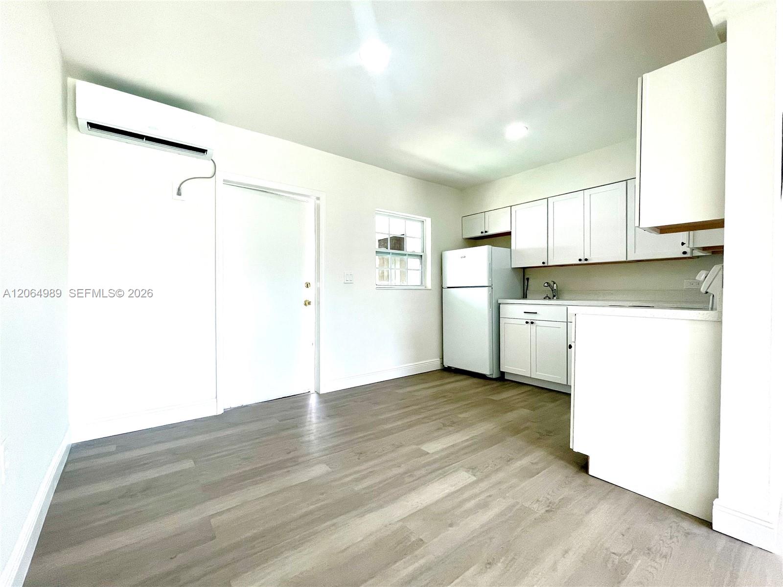   /  1620 sq. ft. $ 2026-08-05 0 foto