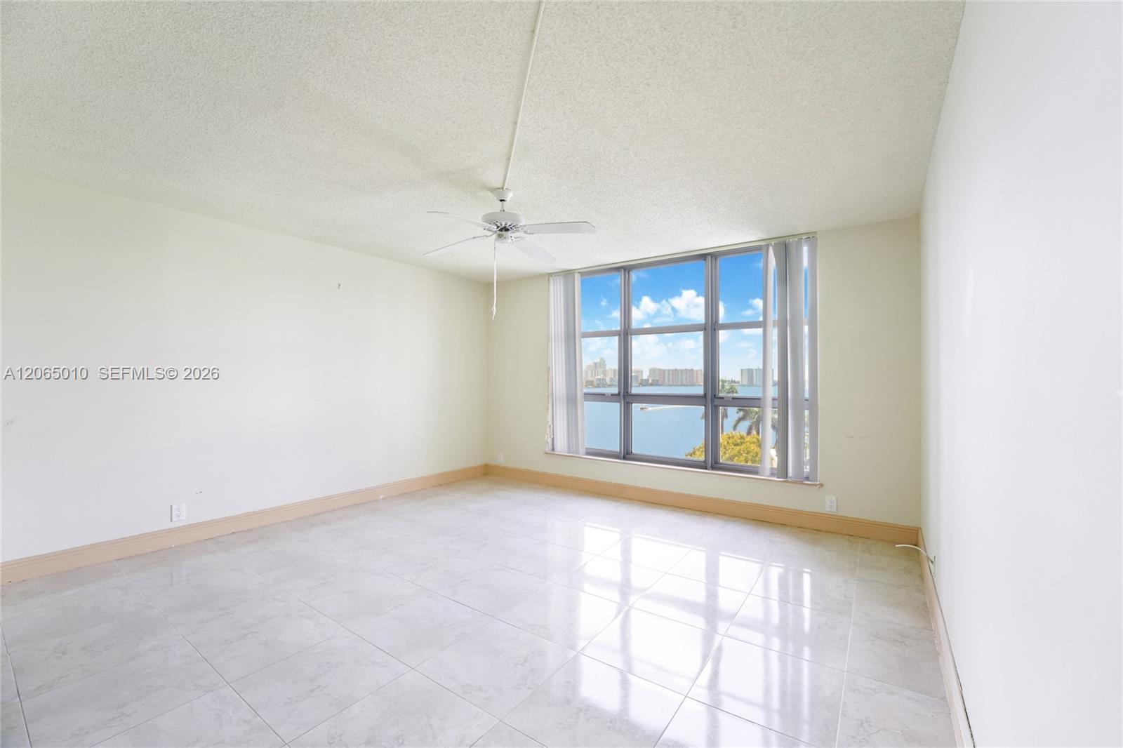 Photo of 19101 36th Ct #705, Aventura, Florida, 33180 -