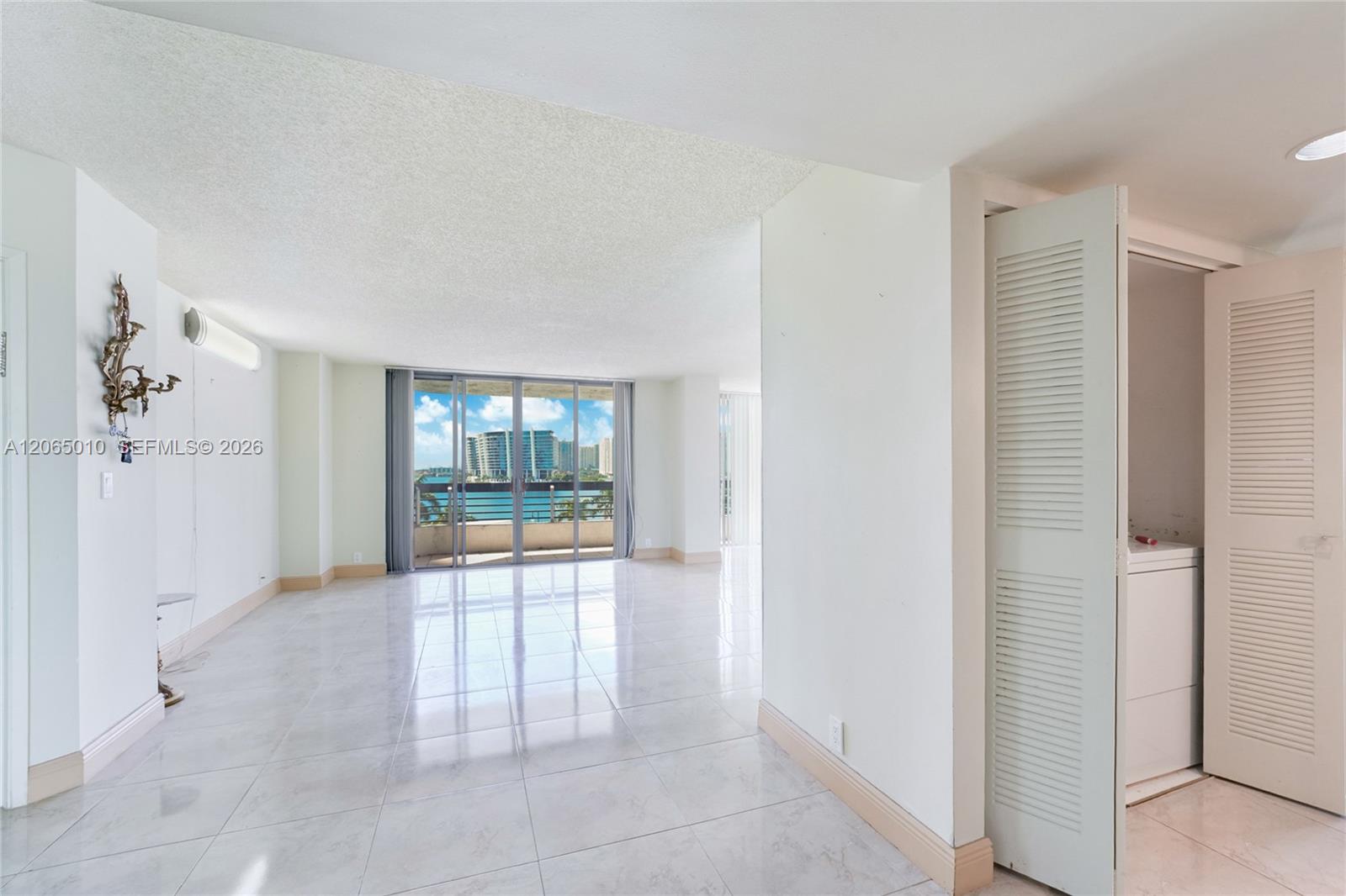 Photo of 19101 36th Ct #705, Aventura, Florida, 33180 -