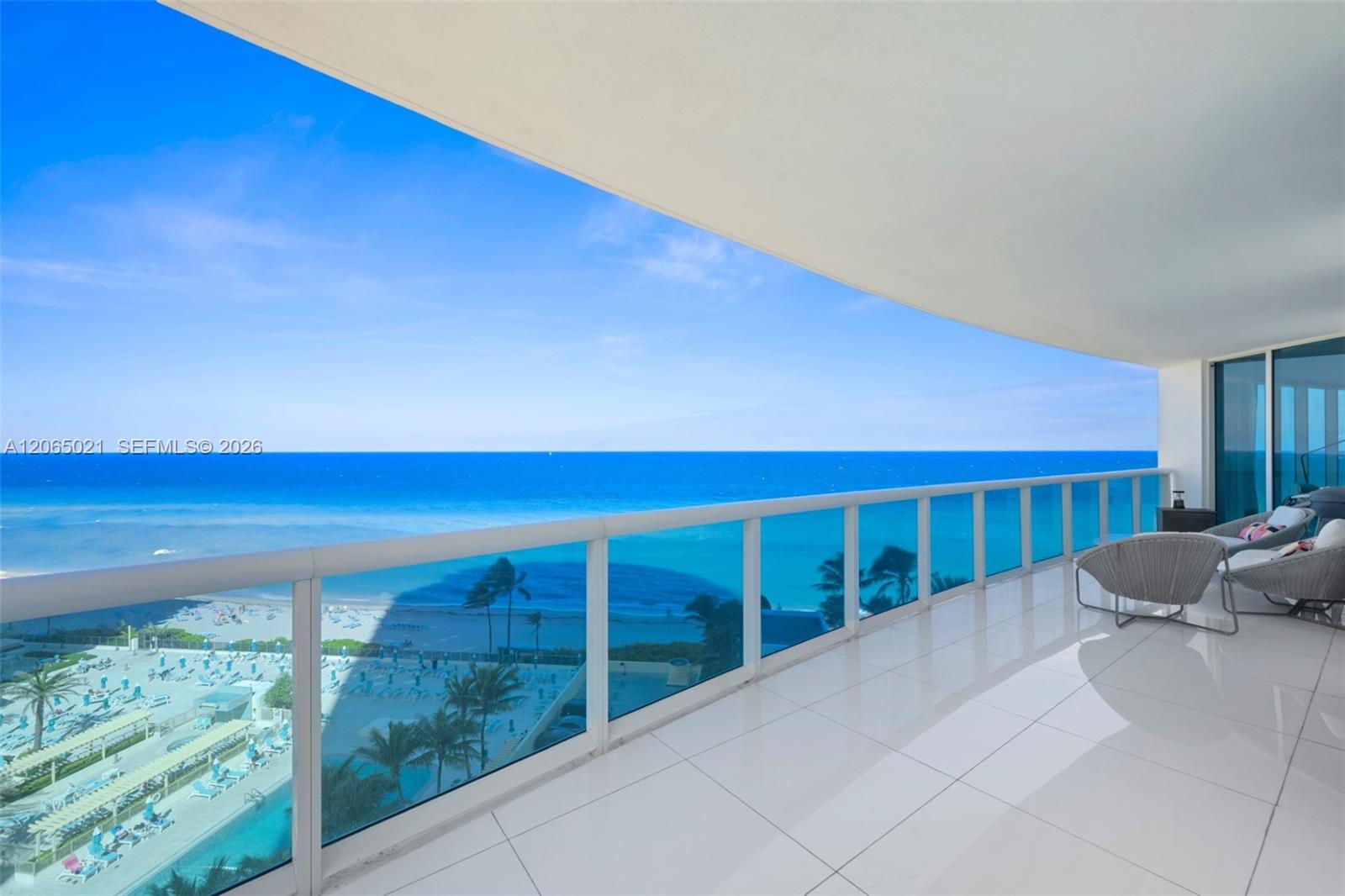 Photo of 2711 Ocean Dr  #902, Hollywood, Florida, 33019 - 
