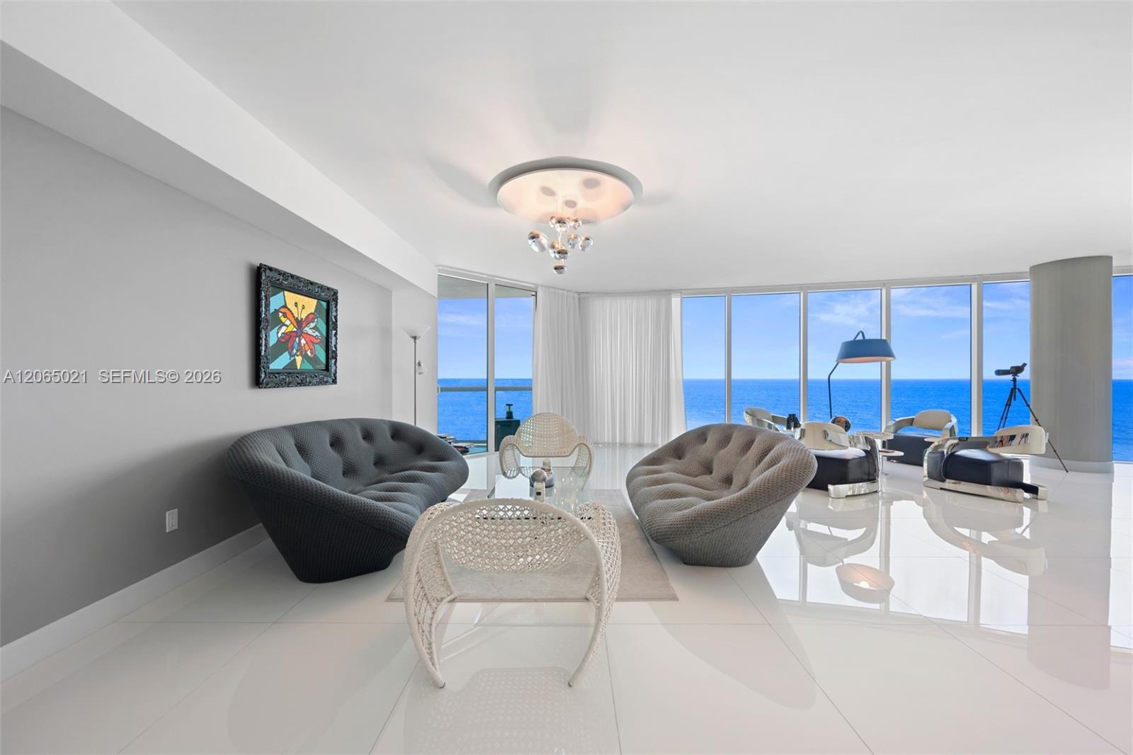 Photo of 2711 Ocean Dr  #902, Hollywood, Florida, 33019 - 