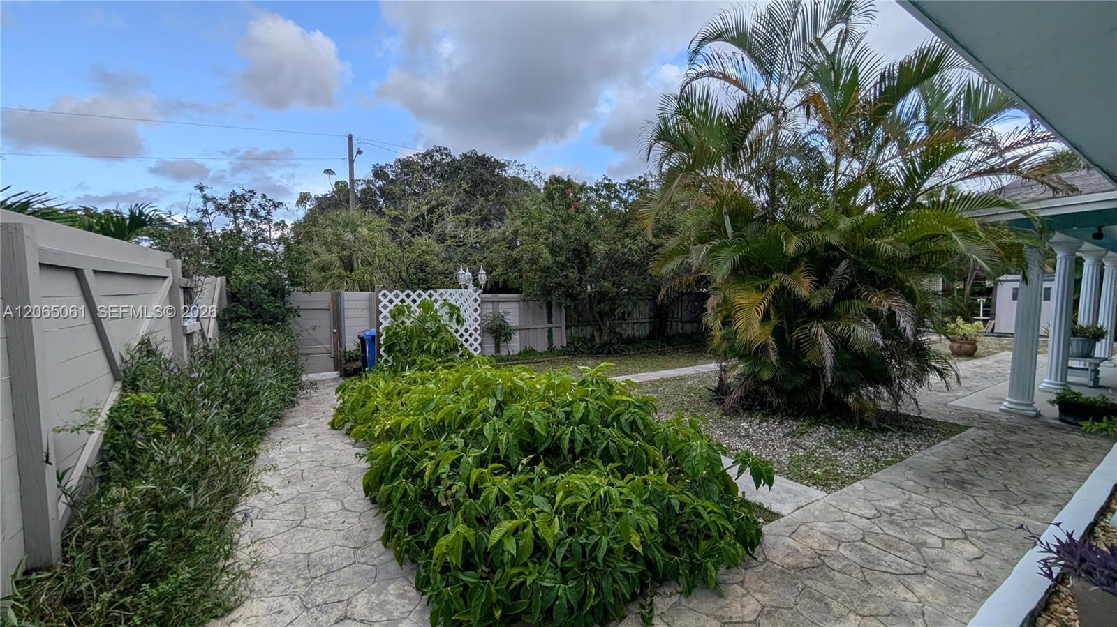See details / 1785 sq. ft. $ 2026-09-09 0 Photo