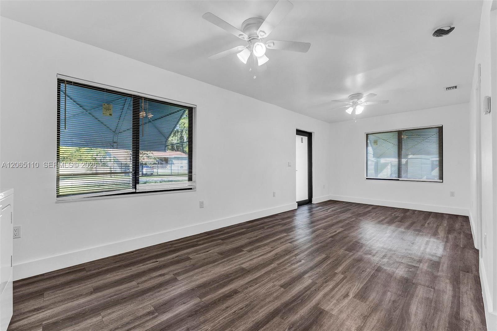   /   sq. ft. $ 2026-08-04 0 foto