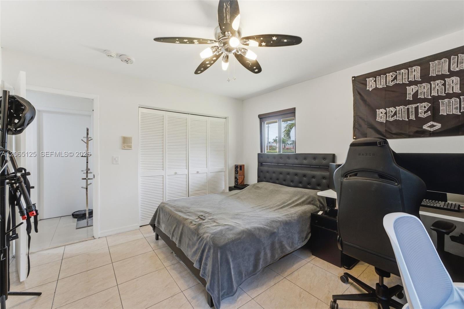   /   sq. ft. $ 2026-08-04 0 foto