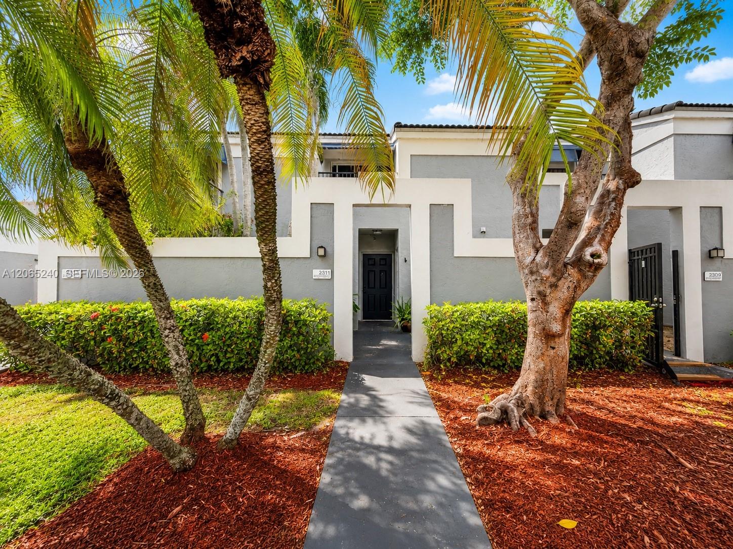 2311 2 / 3 1332 sq. ft. $ 2026-08-04 0 Photo