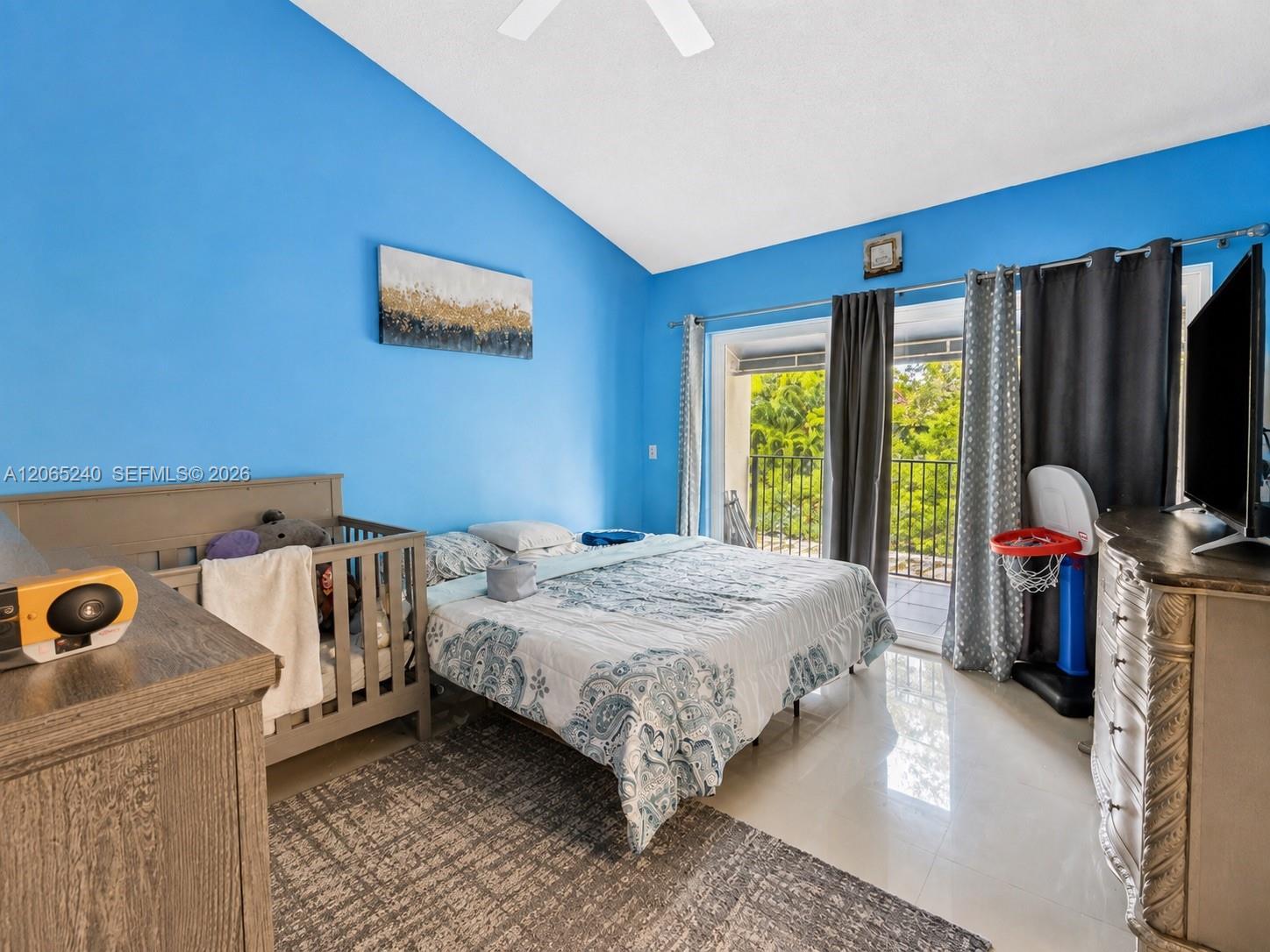 2311 2 / 3 1332 sq. ft. $ 2026-08-04 0 Photo