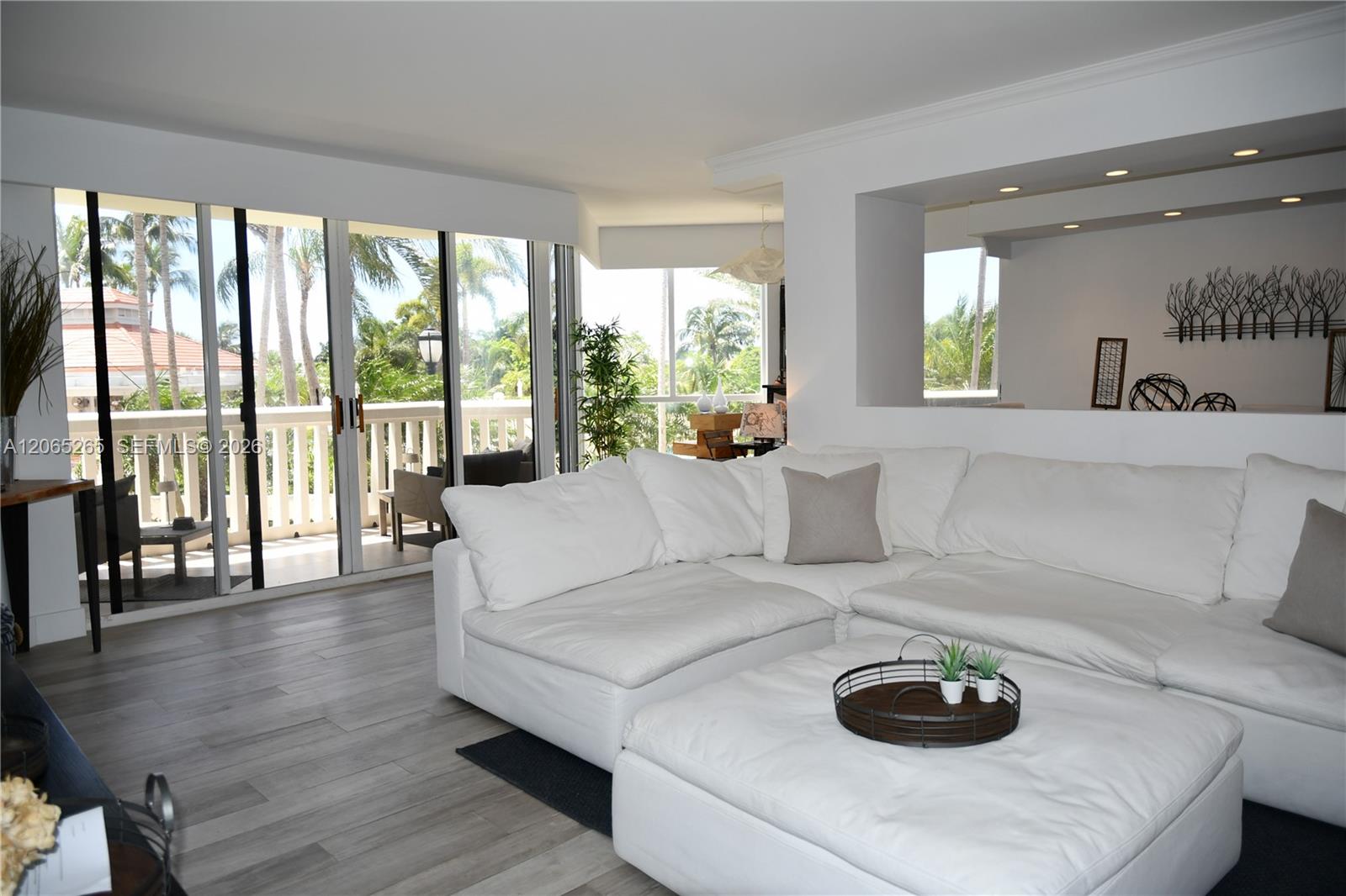 303 3 / 3 1840 sq. ft. $ 2026-08-04 0 foto