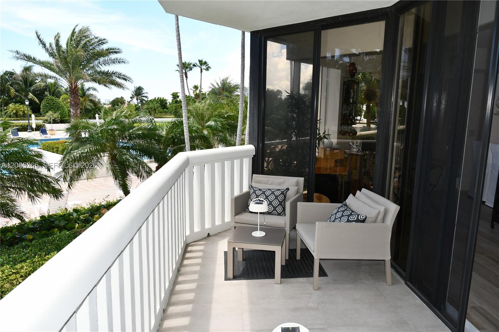 303 3 / 3 1840 sq. ft. $ 2026-08-04 0 foto