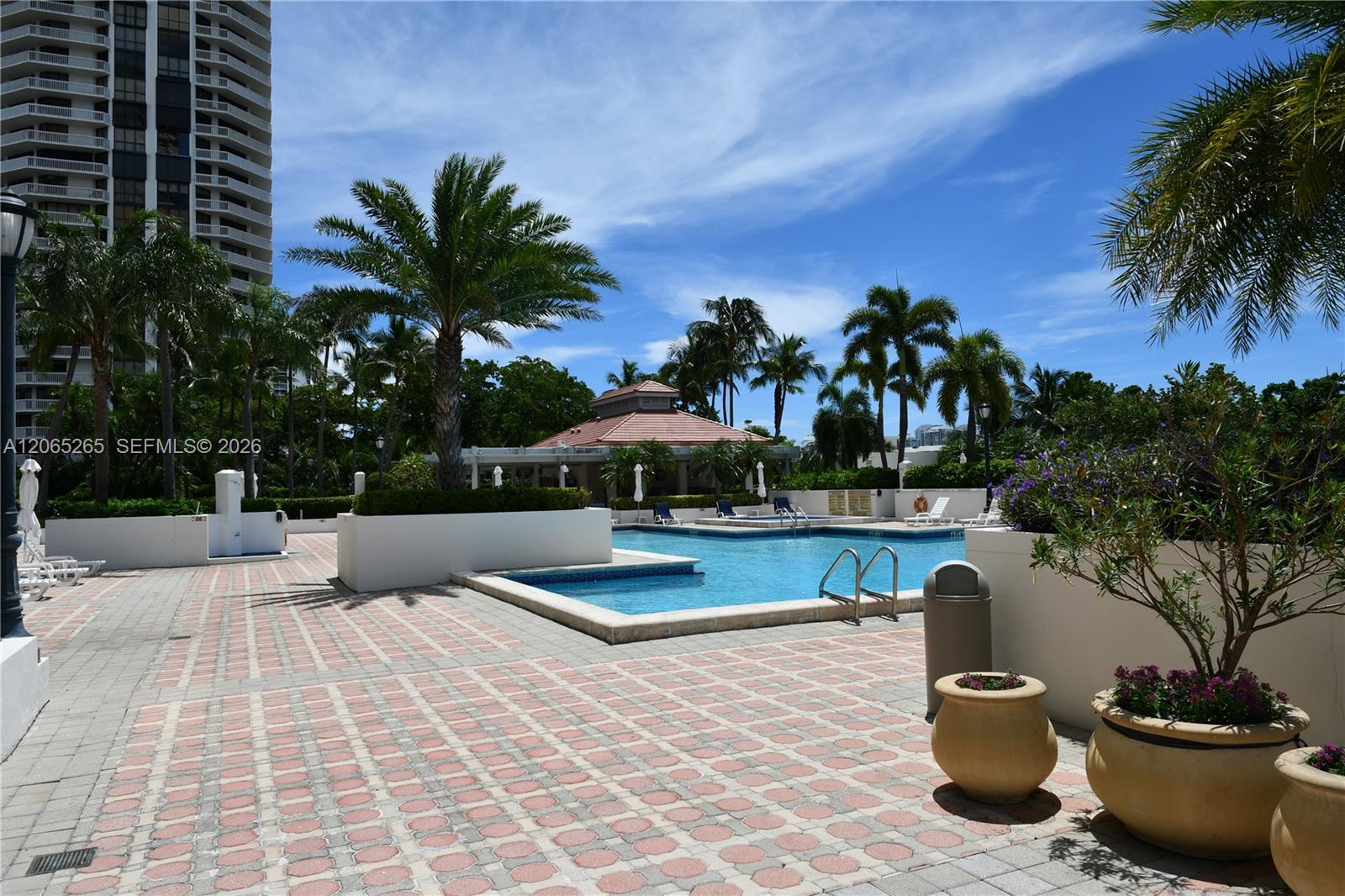 303 3 / 3 1840 sq. ft. $ 2026-08-04 0 foto
