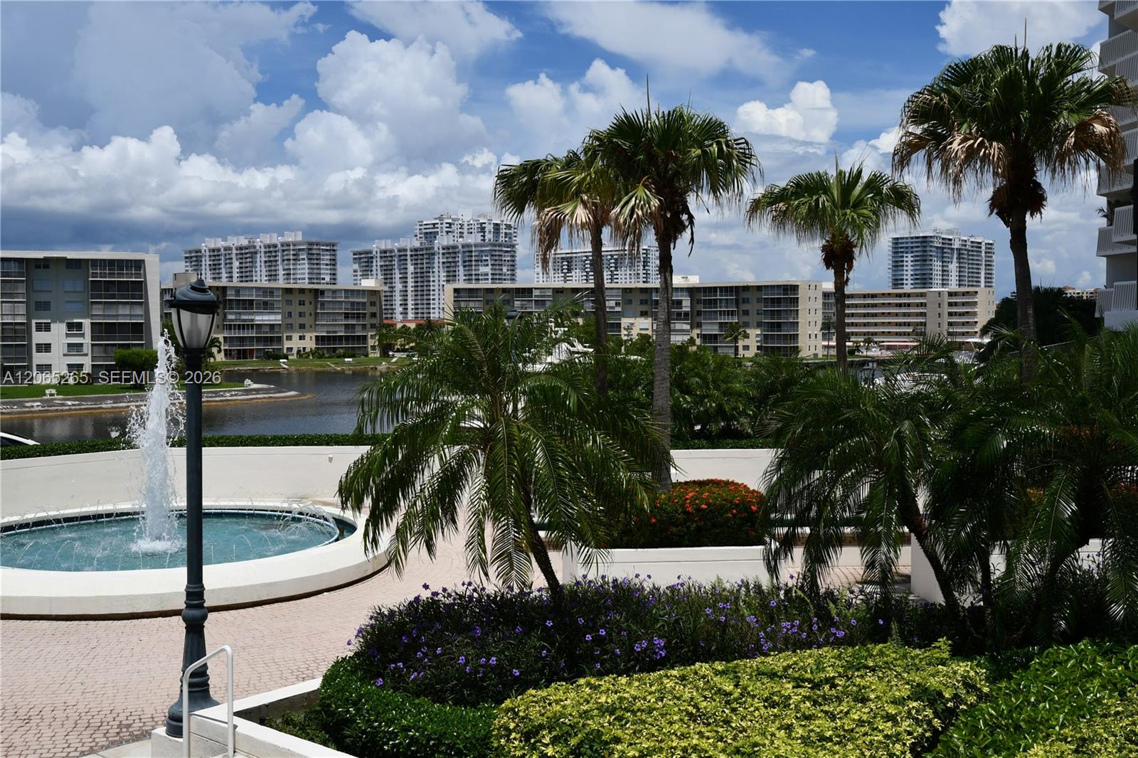 303 3 / 3 1840 sq. ft. $ 2026-08-04 0 foto