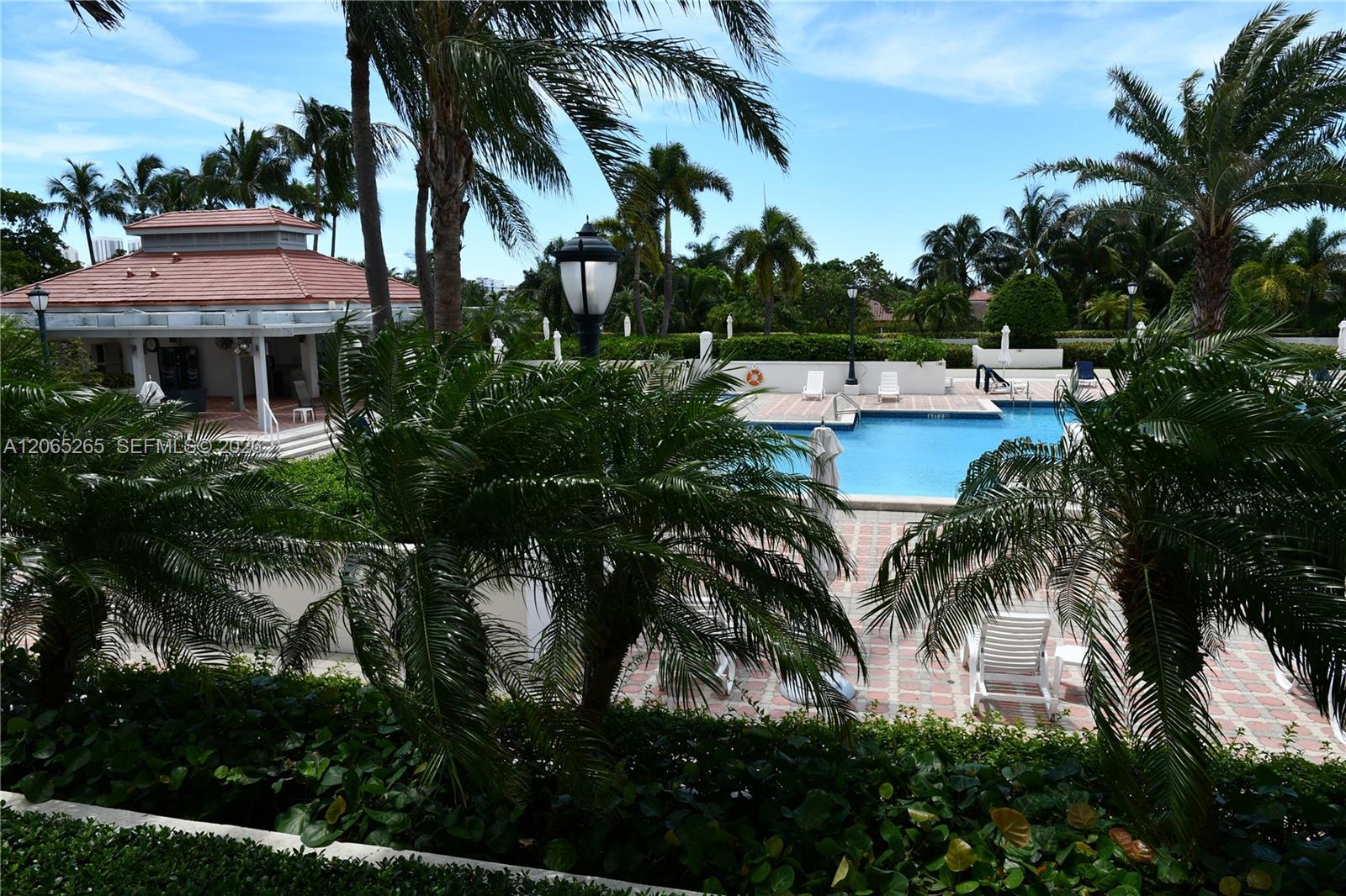 303 3 / 3 1840 sq. ft. $ 2026-08-04 0 foto