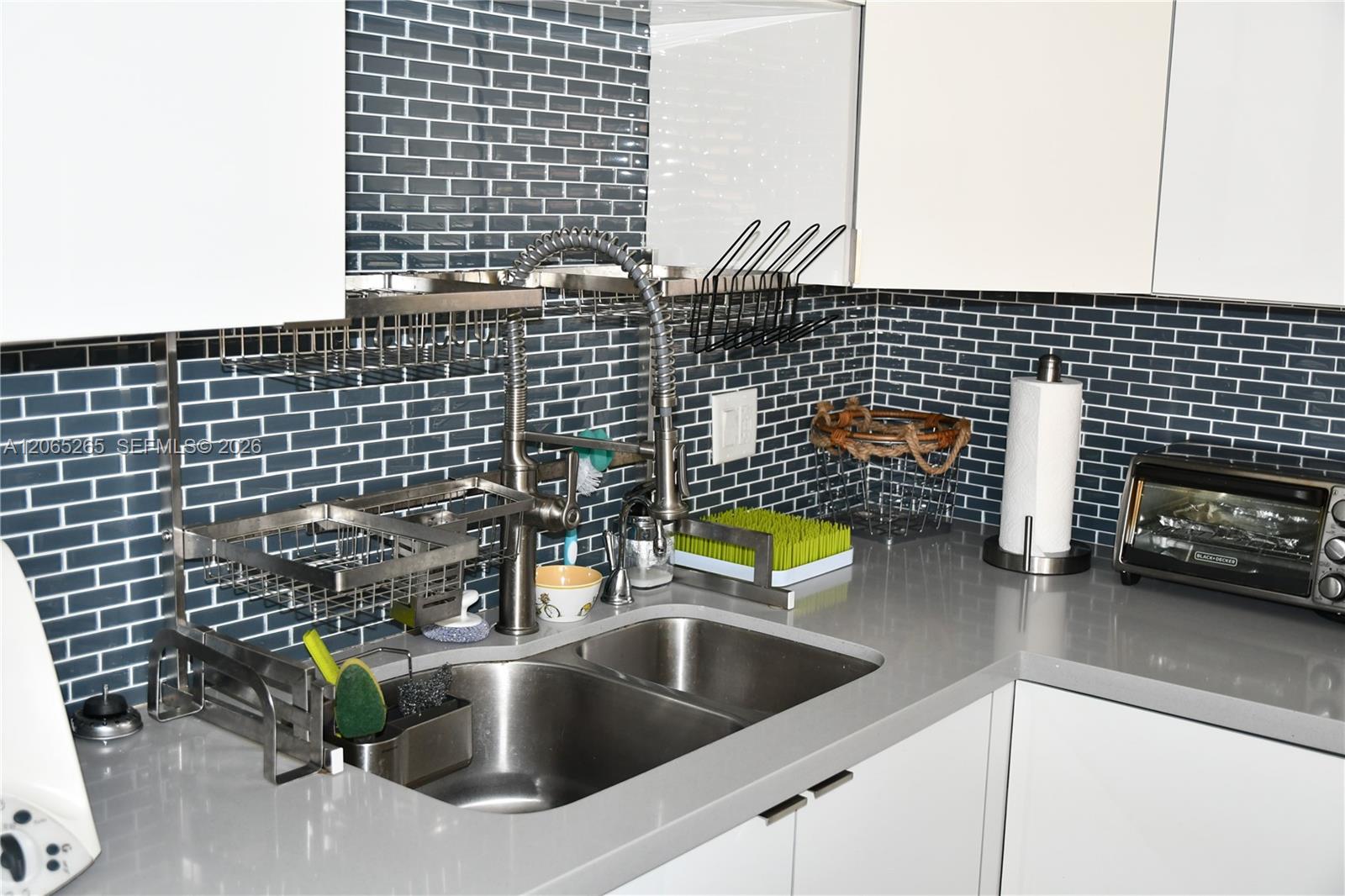 303 3 / 3 1840 sq. ft. $ 2026-08-04 0 foto