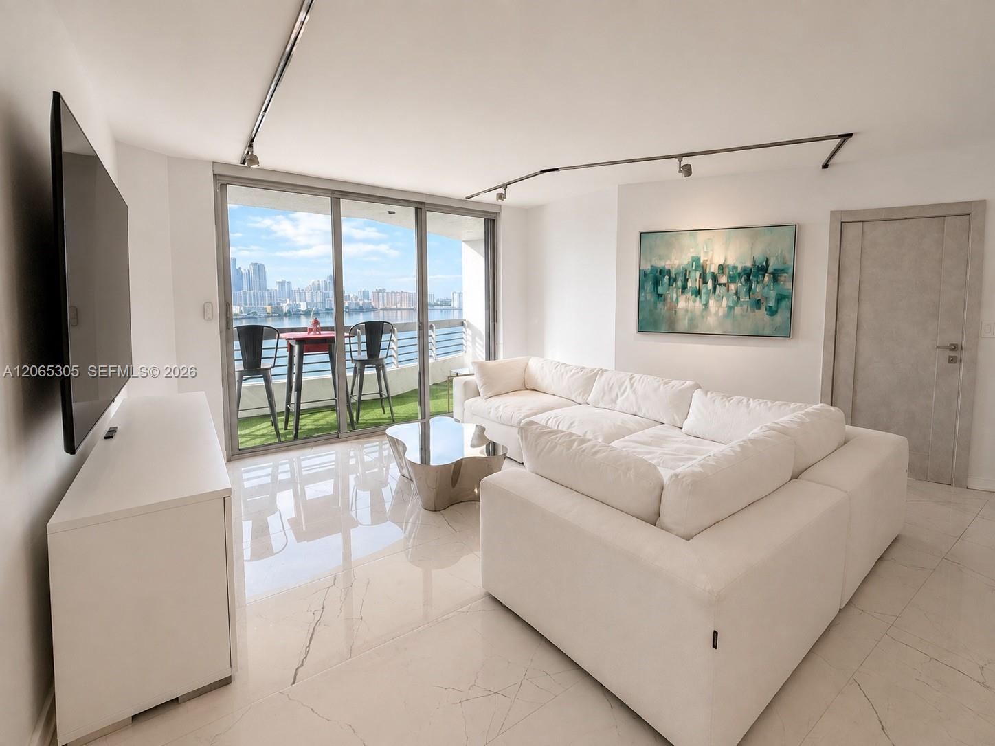 Photo of 3600 Mystic Pointe Dr  #1715, Aventura, Florida, 33180 - 