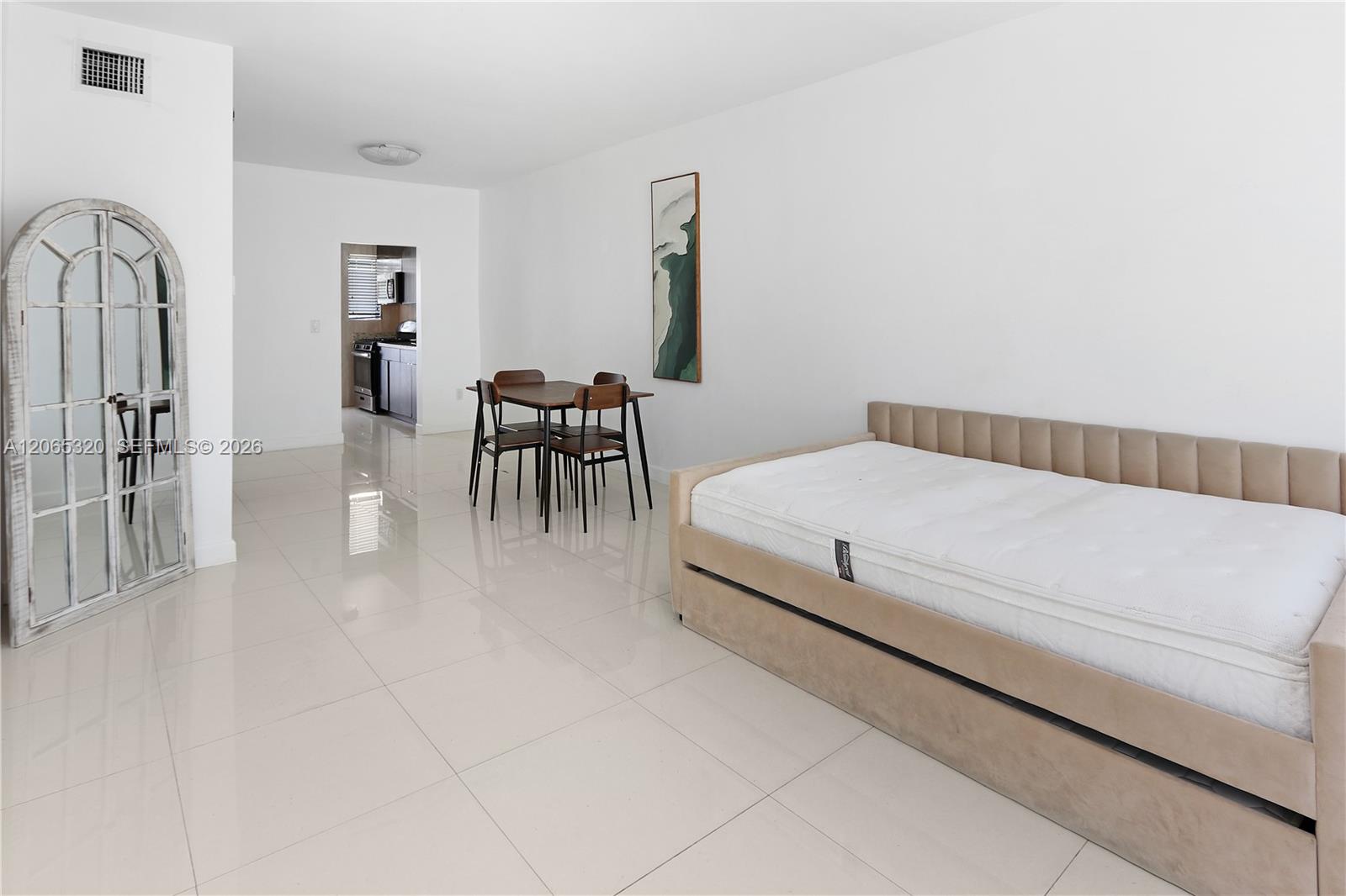 Ver detalles / sq. ft. $ 2026-08-04 0 foto