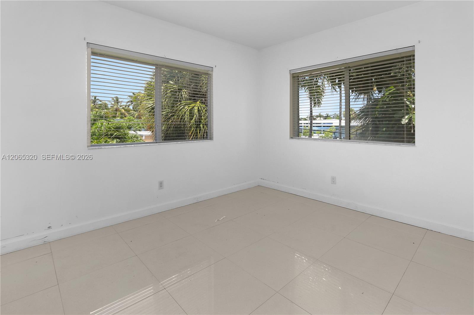 Ver detalles / sq. ft. $ 2026-08-04 0 foto