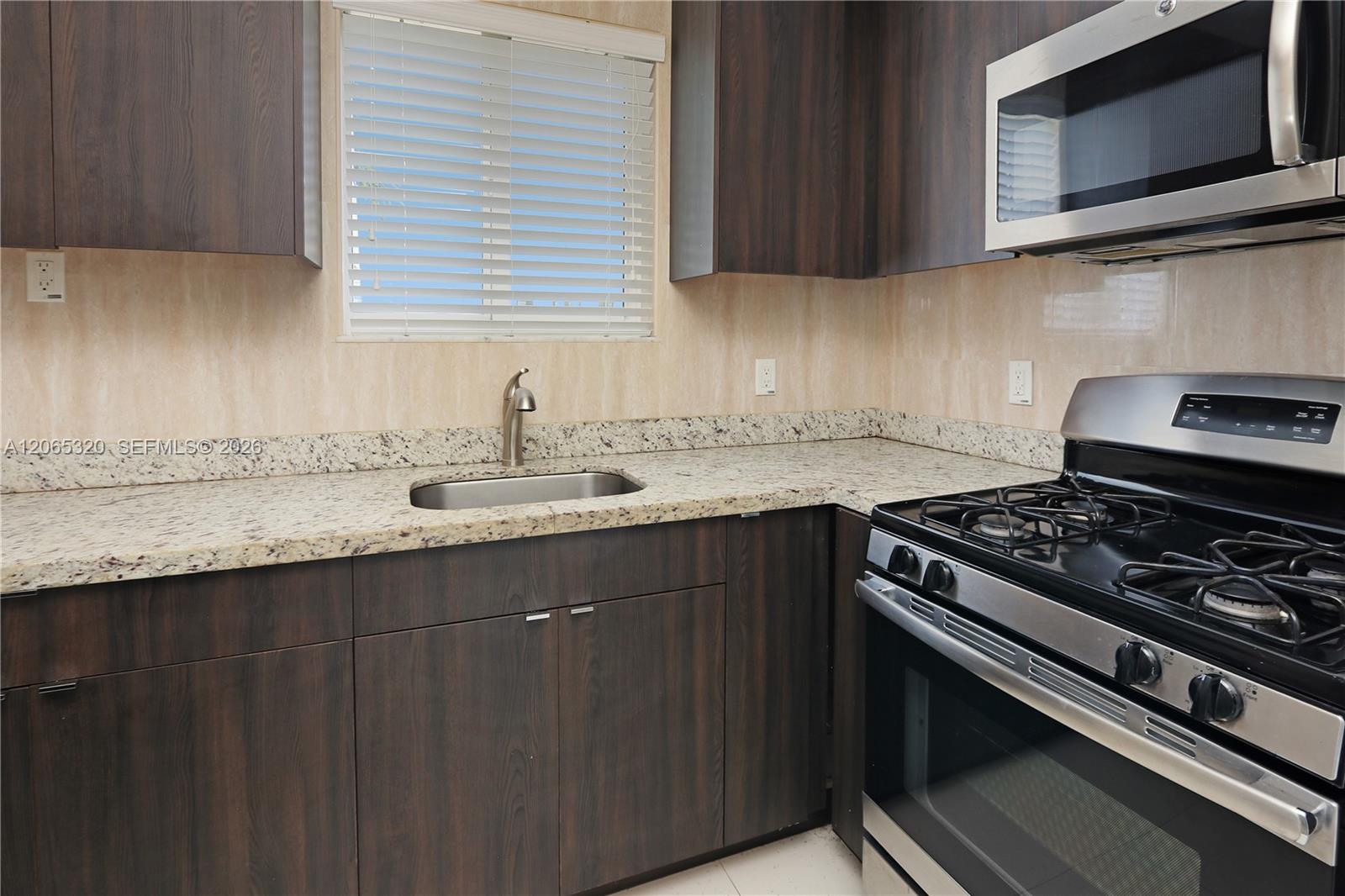 Ver detalles / sq. ft. $ 2026-08-04 0 foto