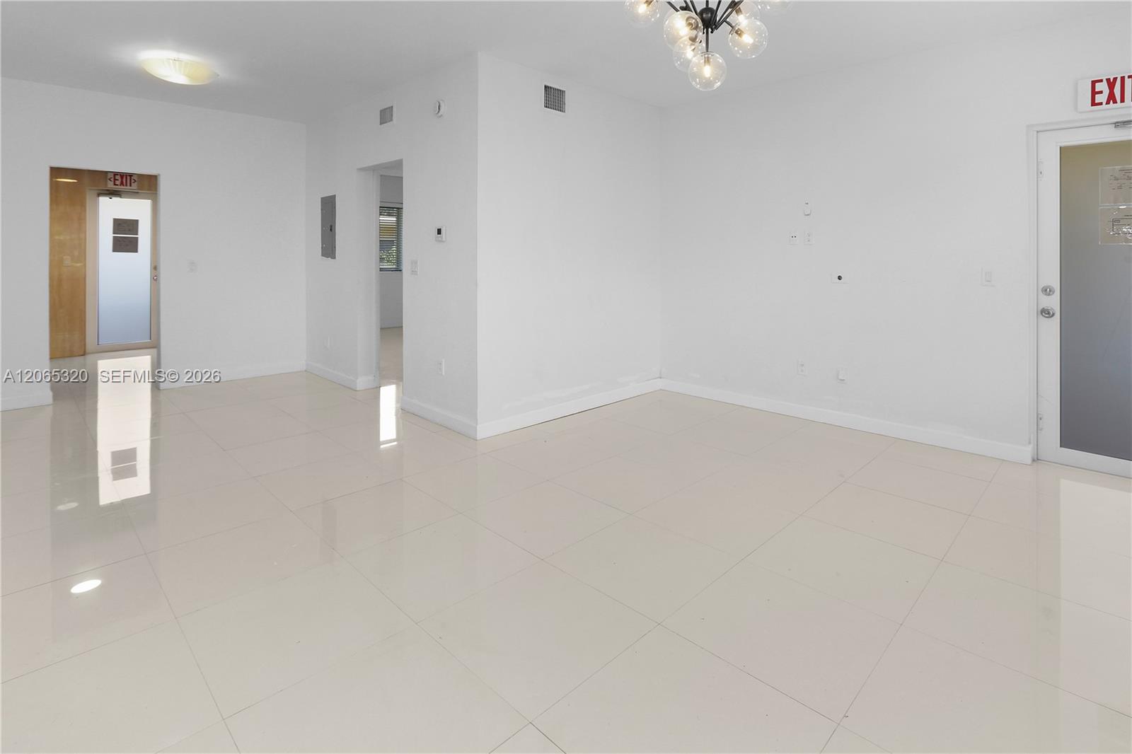 Ver detalles / sq. ft. $ 2026-08-04 0 foto