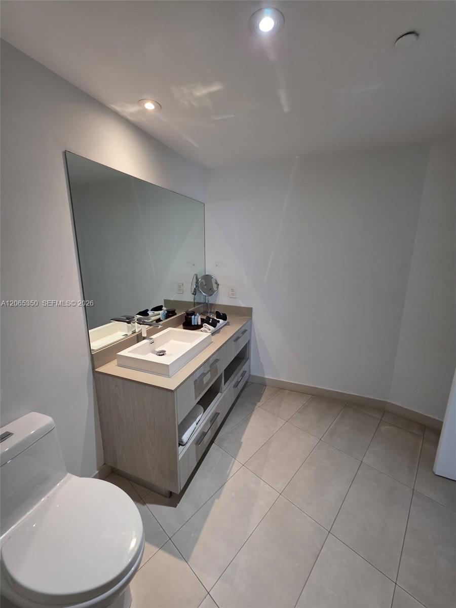 1912 1 / 1 869 sq. ft. $ 2026-08-04 0 foto