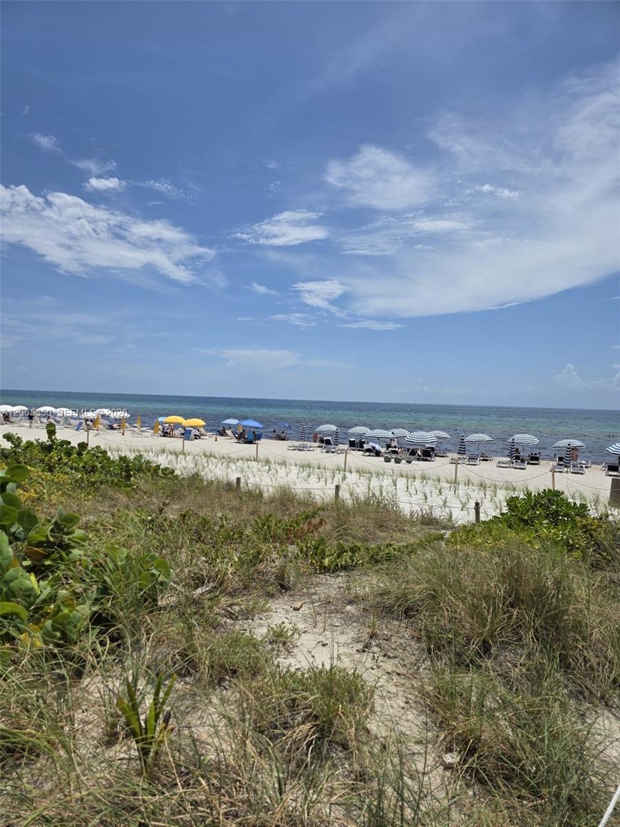 1912 1 / 1 869 sq. ft. $ 2026-08-04 0 foto