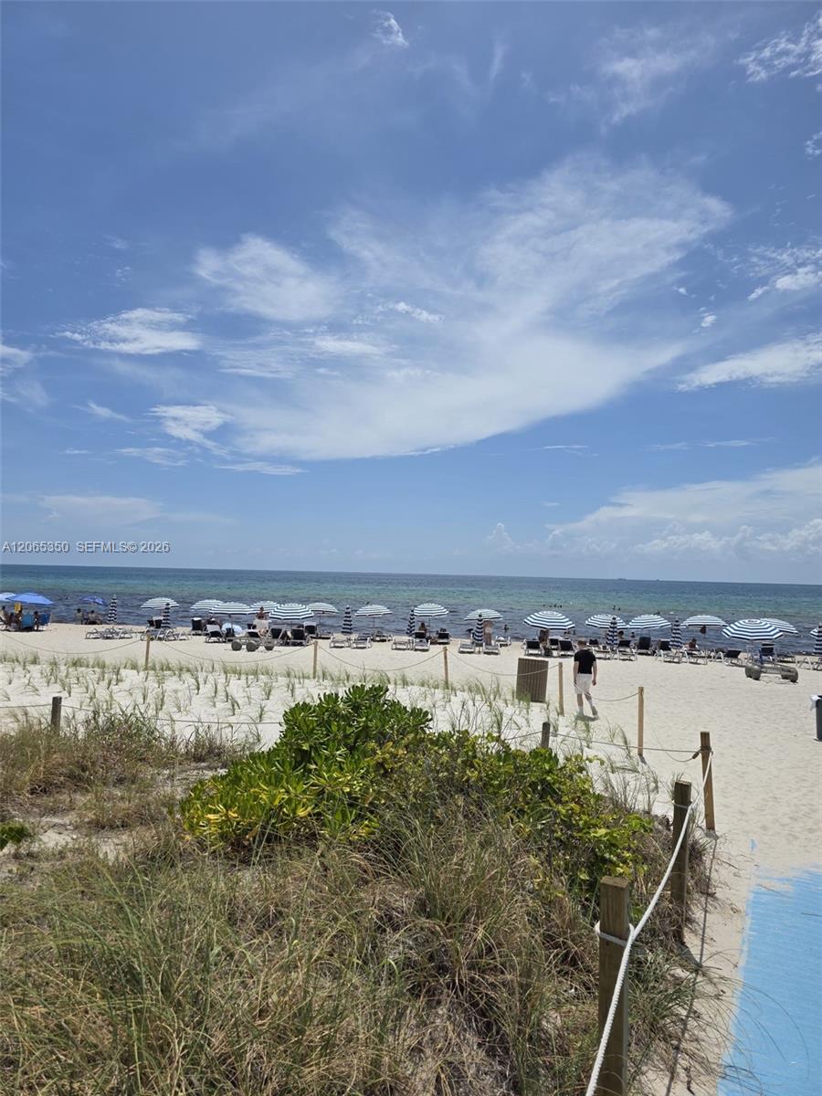 1912 1 / 1 869 sq. ft. $ 2026-08-04 0 foto
