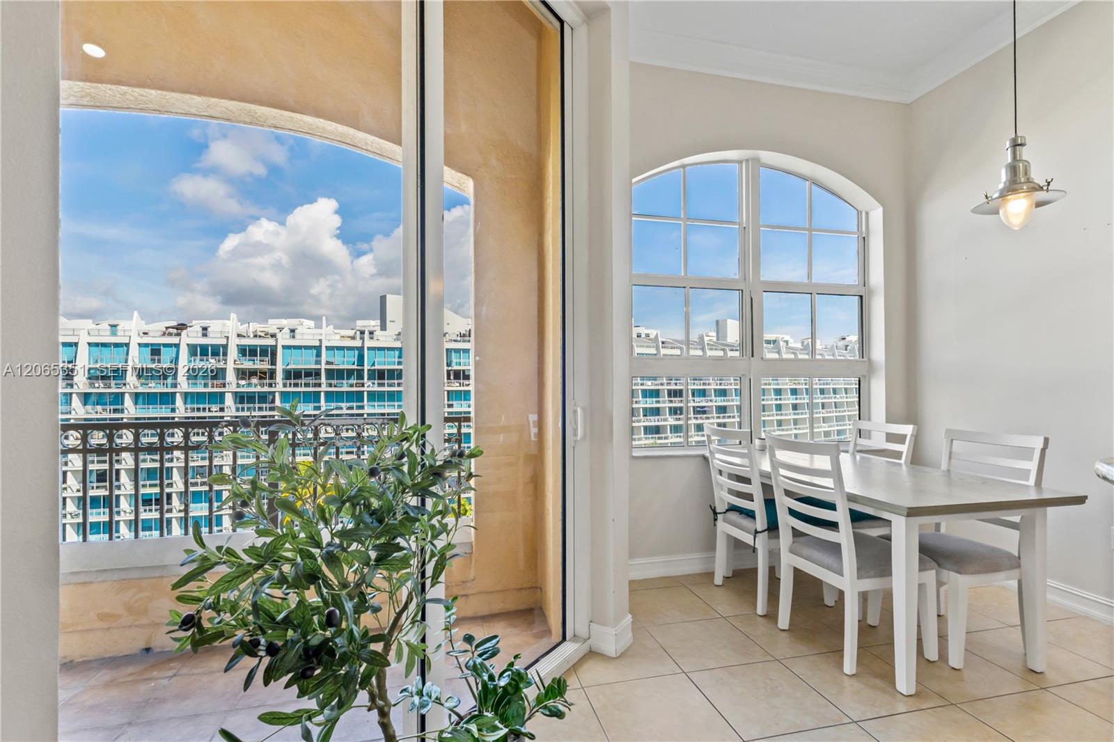 Photo of 3001 185th St  #707, Aventura, Florida, 33180 - 