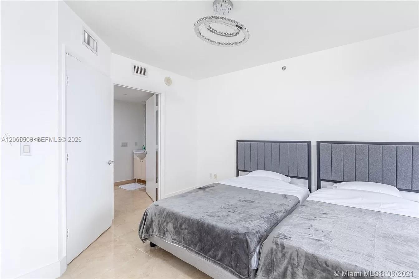1606 2 / 2 1458 sq. ft. $ 2026-08-04 0 Photo