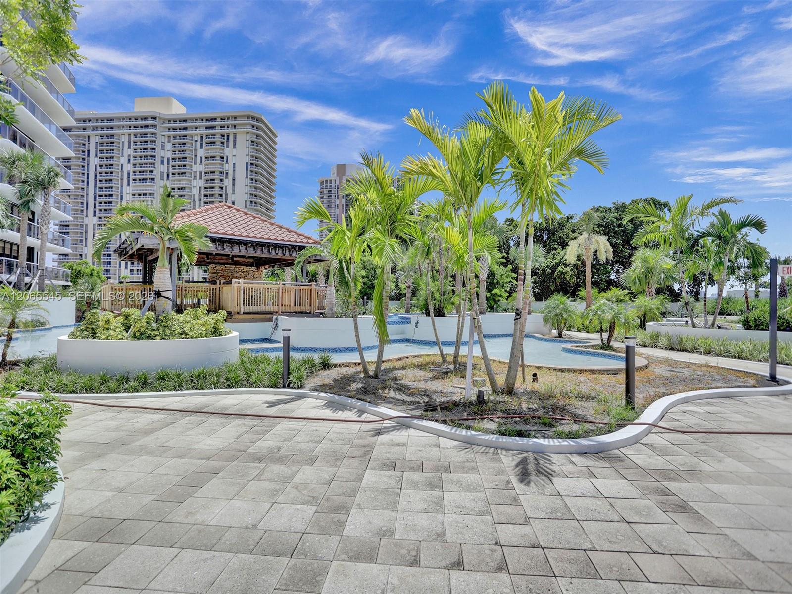 Photo of 20281 Country Club Dr #1801, Aventura, Florida, 33180 - BBQ Area on pool deck