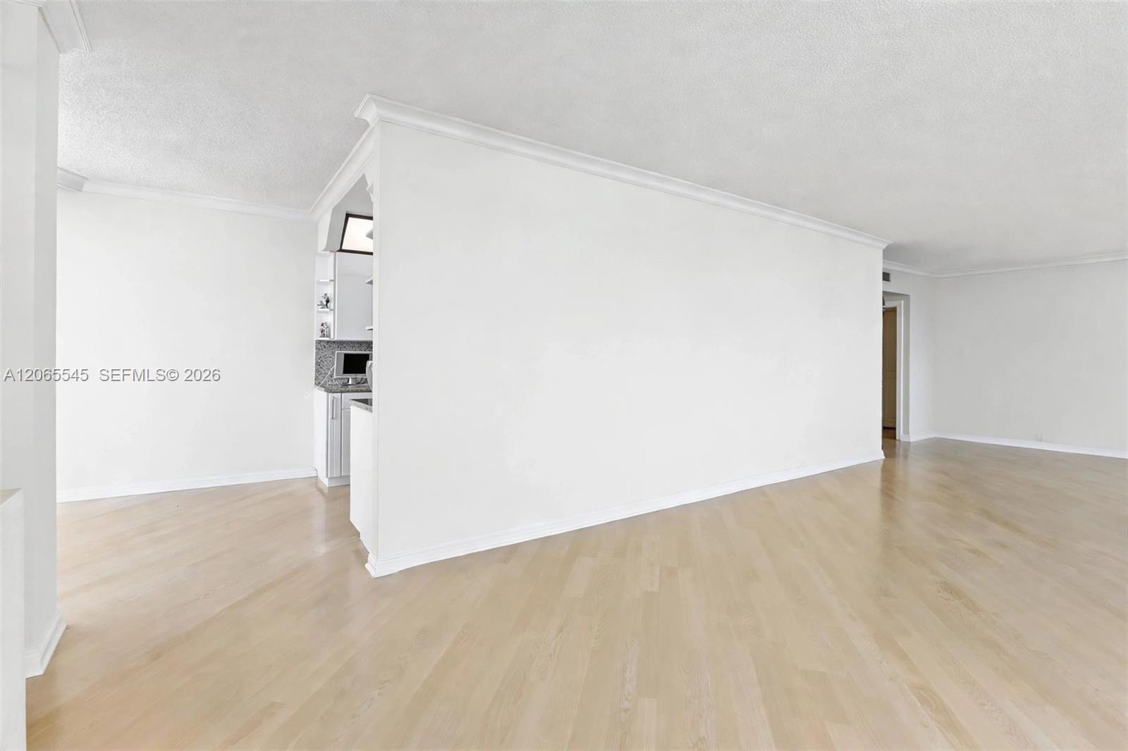 Photo of 20281 Country Club Dr #1801, Aventura, Florida, 33180 - *VIRTUALLY STAGED