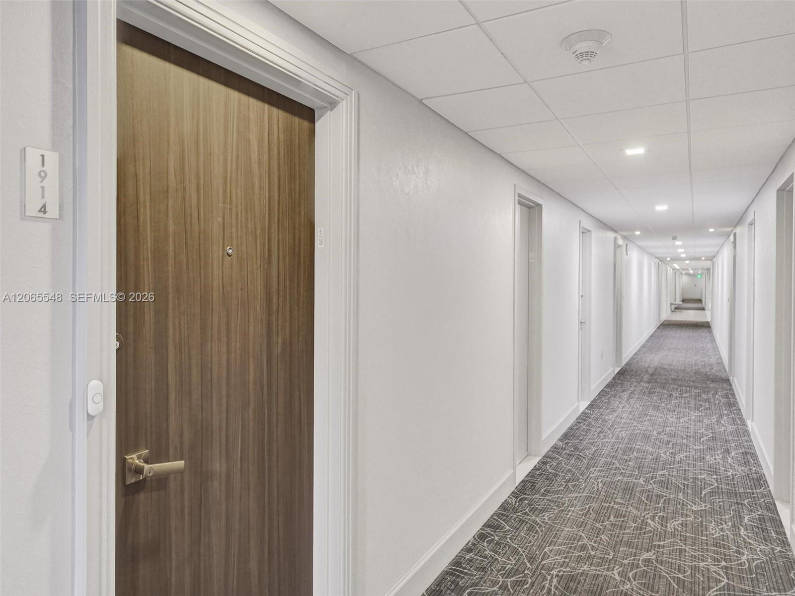 1914 1 / 2 762 sq. ft. $ 2026-08-04 0 Photo