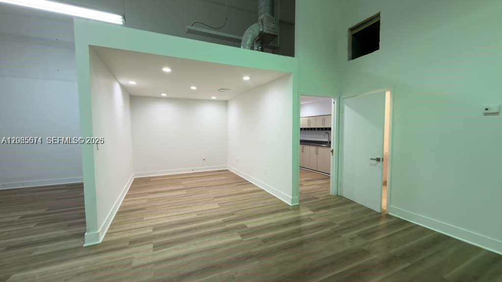 Ver detalles 1 / sq. ft. $ 2026-08-04 0 foto