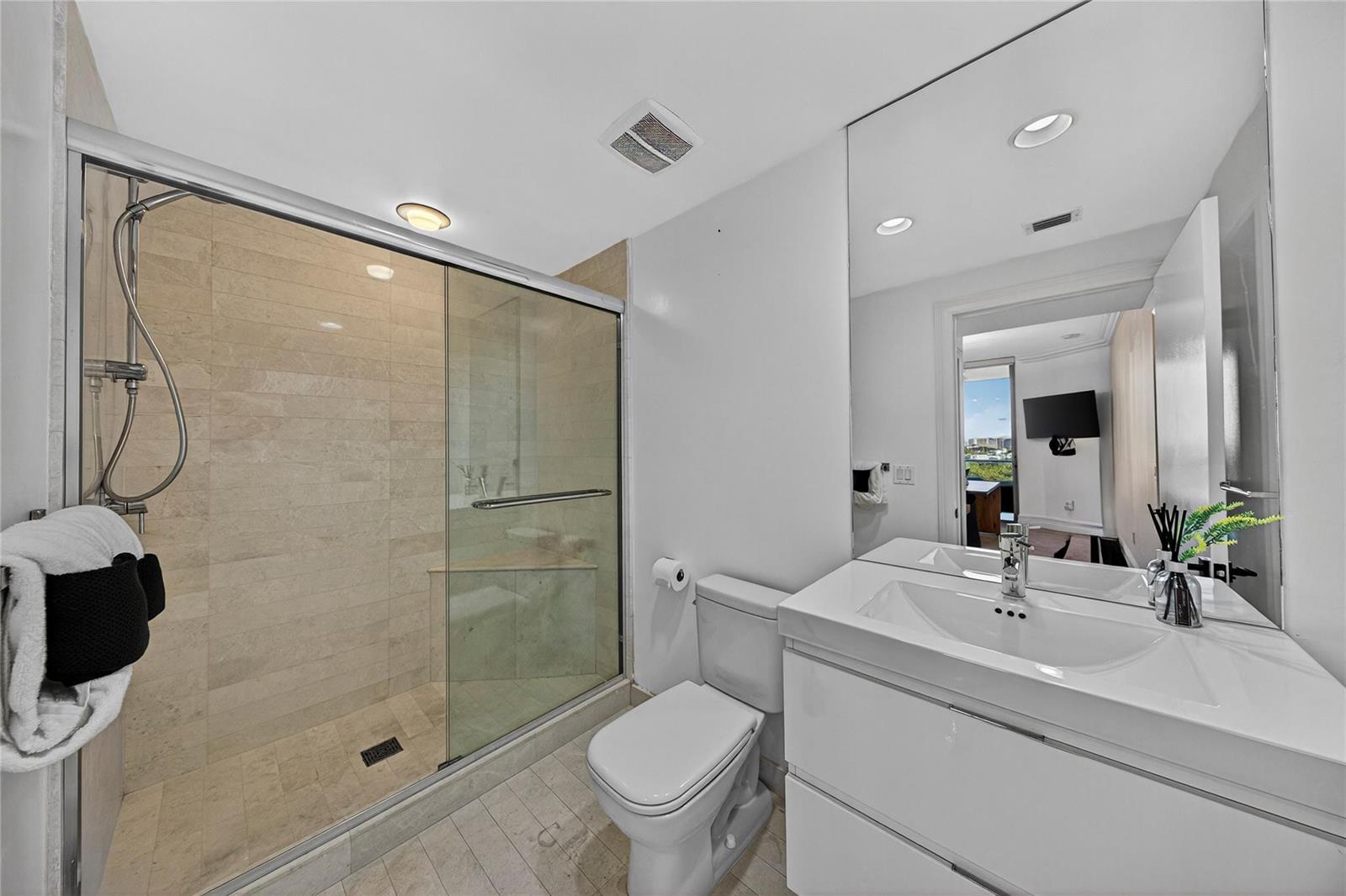 Photo of 17301 Biscayne #506, North Miami Beach, Florida, 33160 - Photo 20